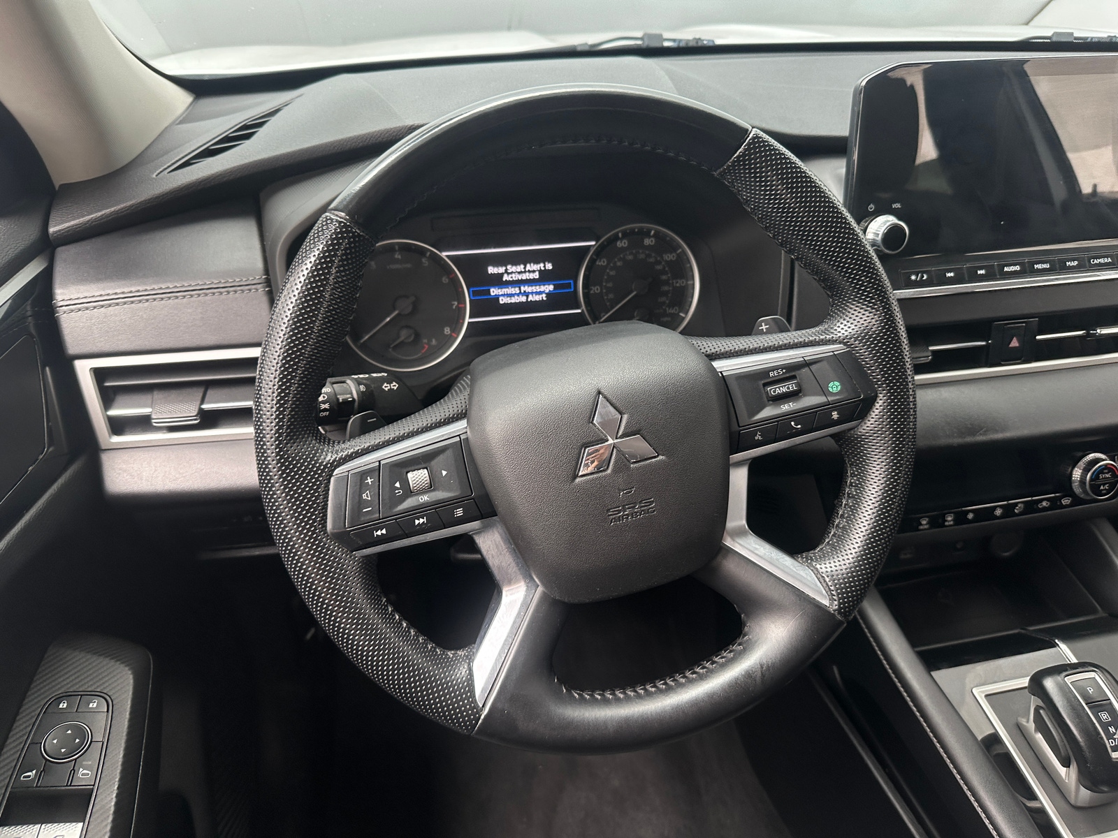 Thumbnail: 2022 Mitsubishi Outlander - 5