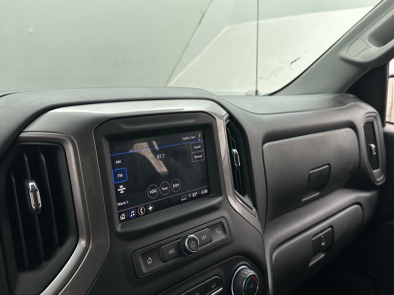 Thumbnail: 2022 Chevrolet Silverado 1500 - 4
