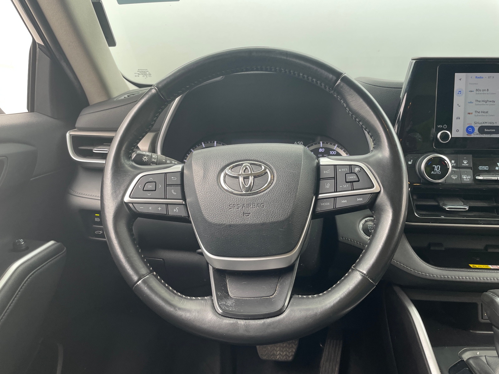 Thumbnail: 2023 Toyota Highlander - 4
