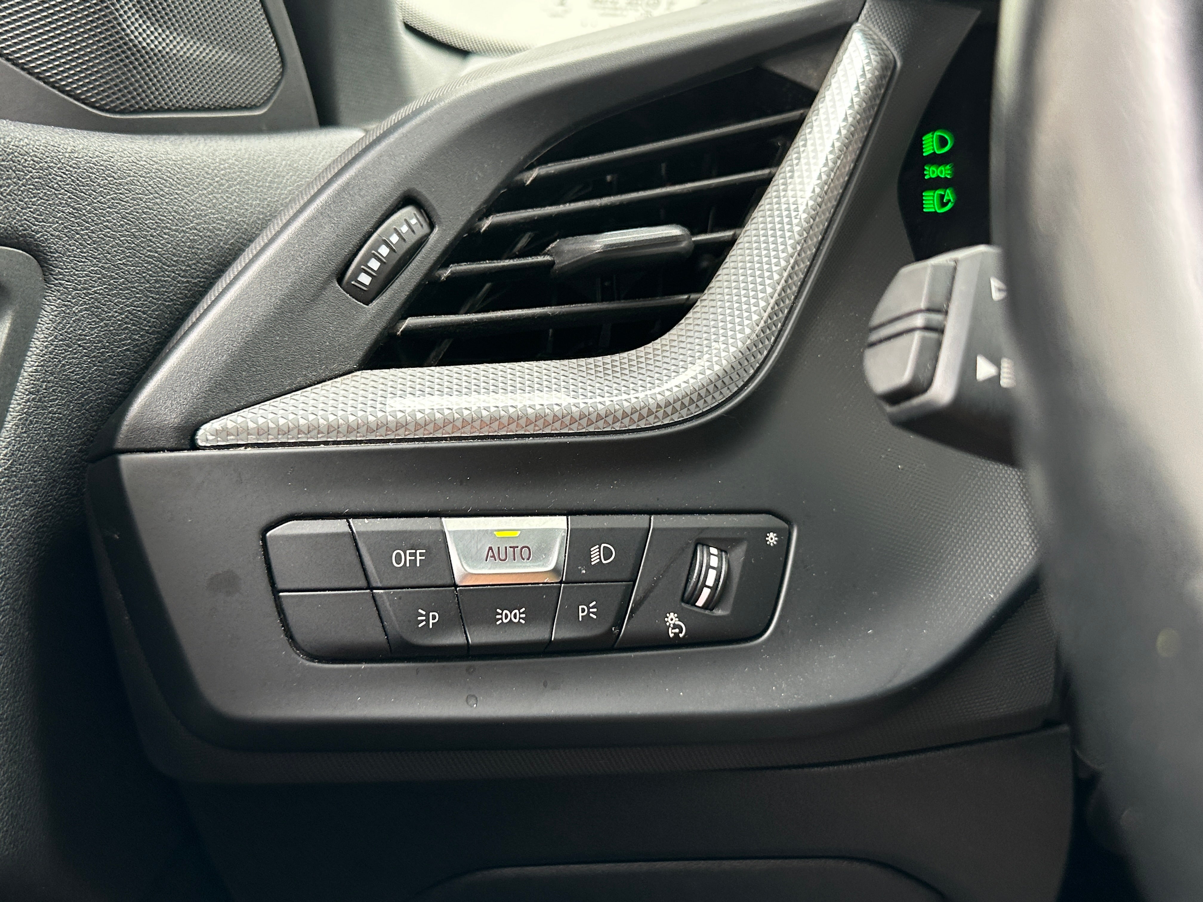 2024 BMW 2 Series 228i - Photo 3