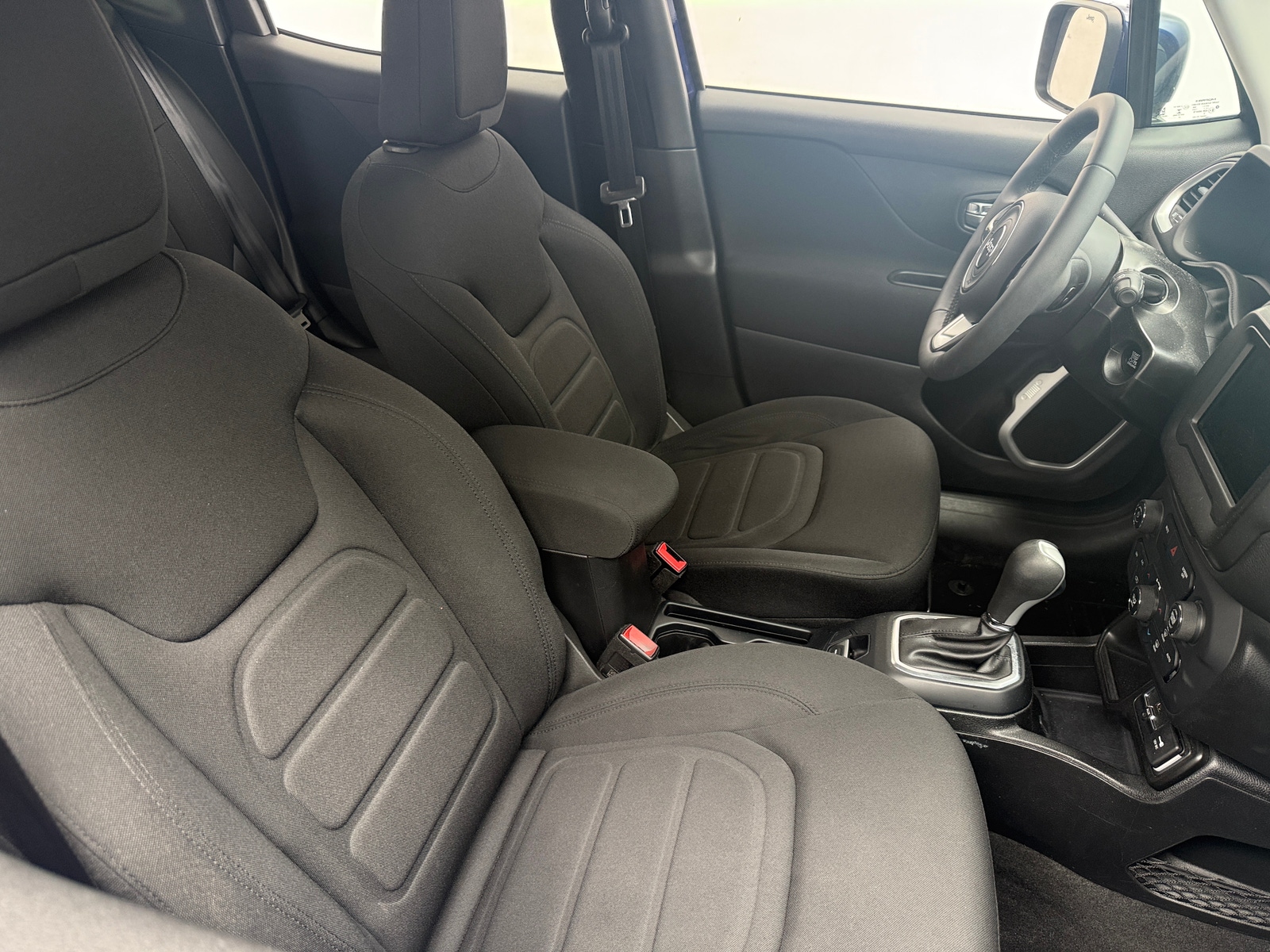 Thumbnail: 2019 Jeep Renegade - 2