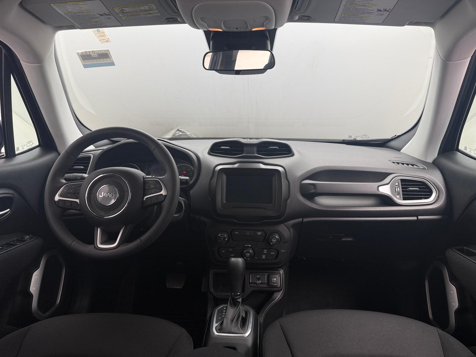 Thumbnail: 2019 Jeep Renegade - 3