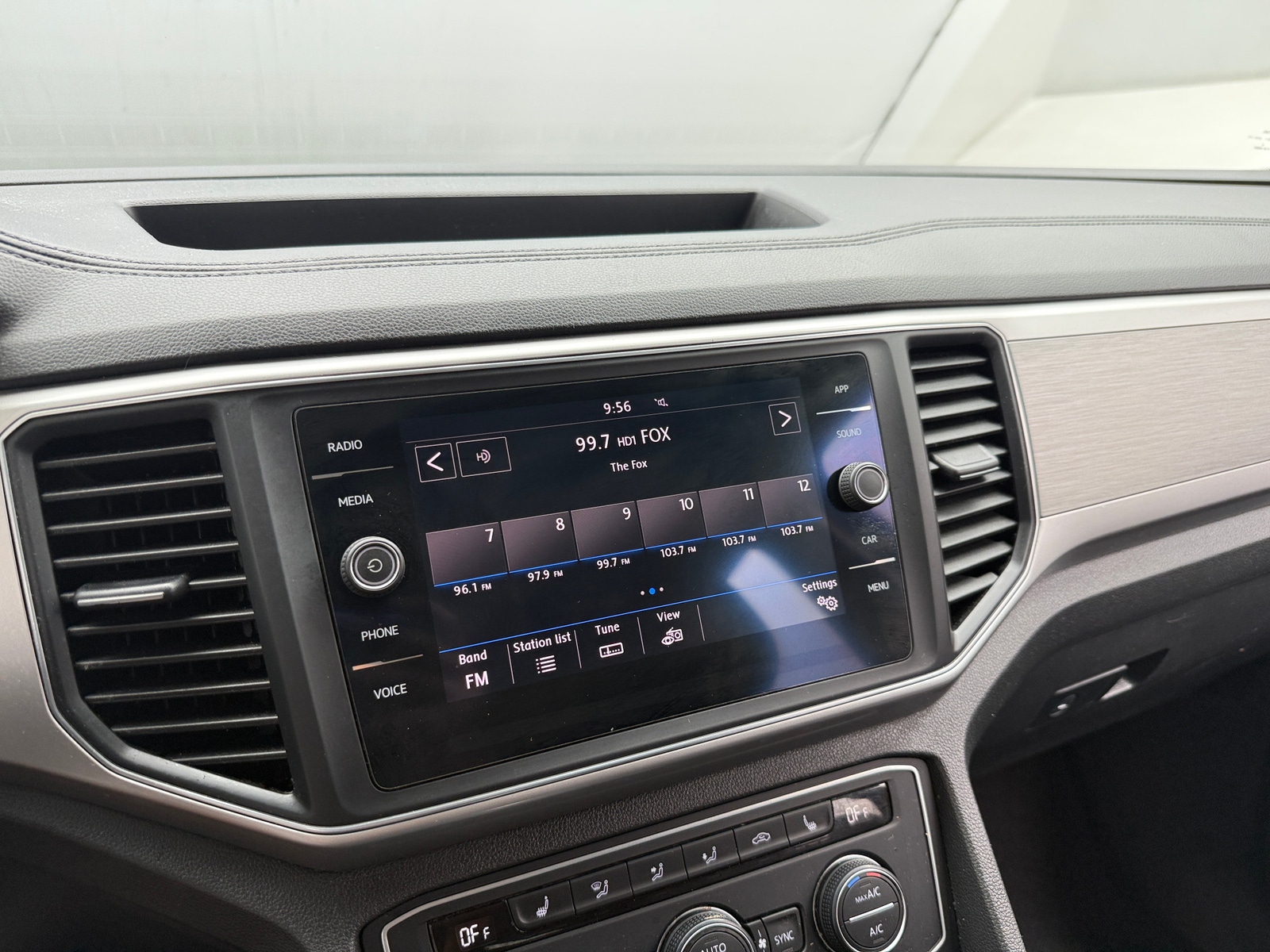 Thumbnail: 2019 Volkswagen Atlas - 3