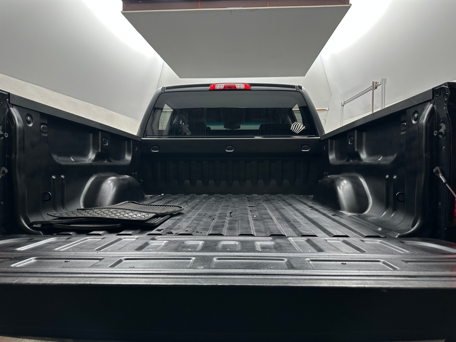 Thumbnail: 2017 Chevrolet Silverado 1500 - 7