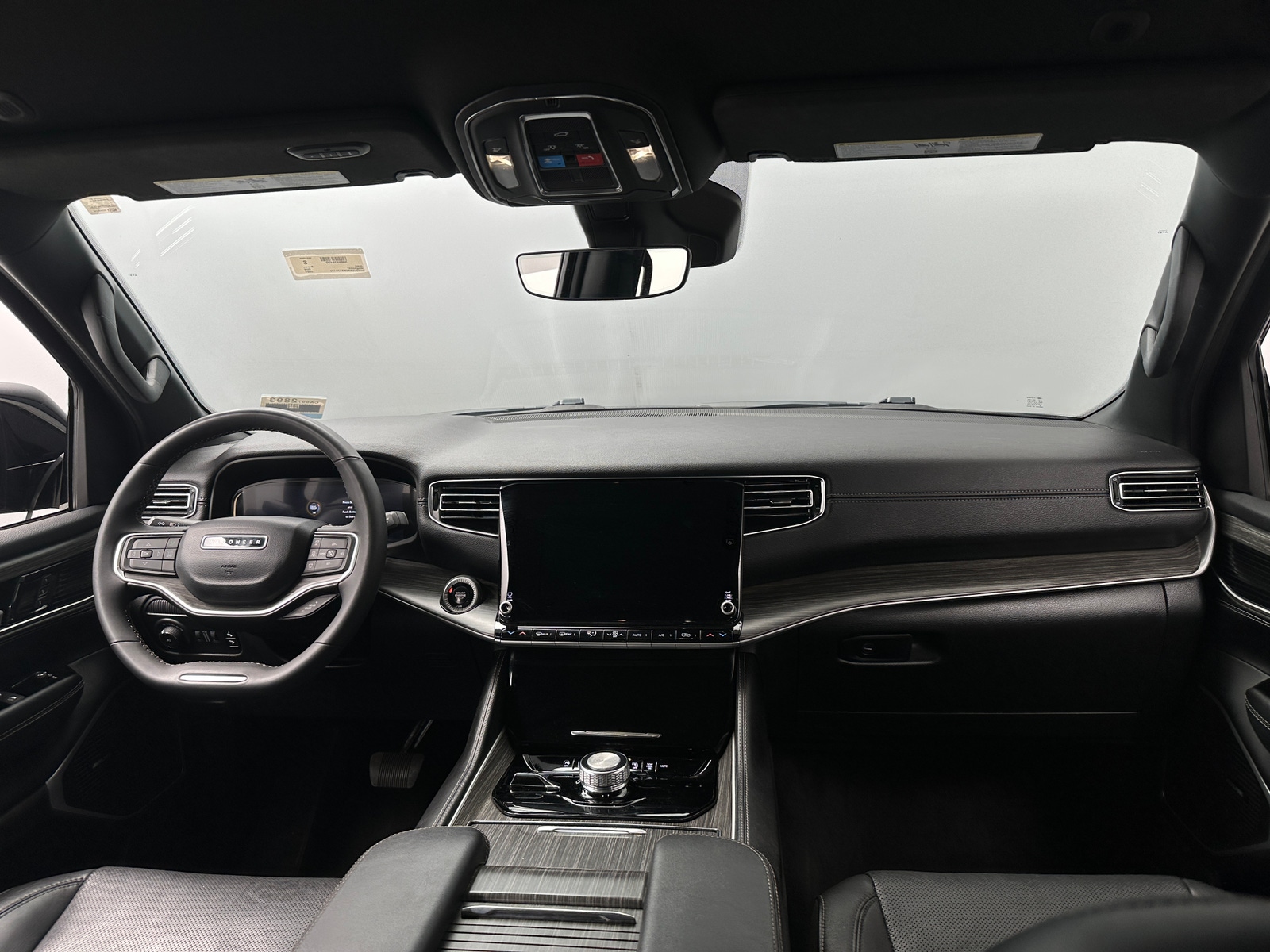 Thumbnail: 2024 Jeep Wagoneer - 2