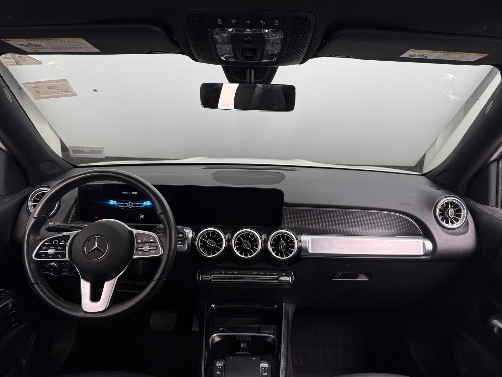 Thumbnail: 2022 Mercedes-Benz GLB - 2
