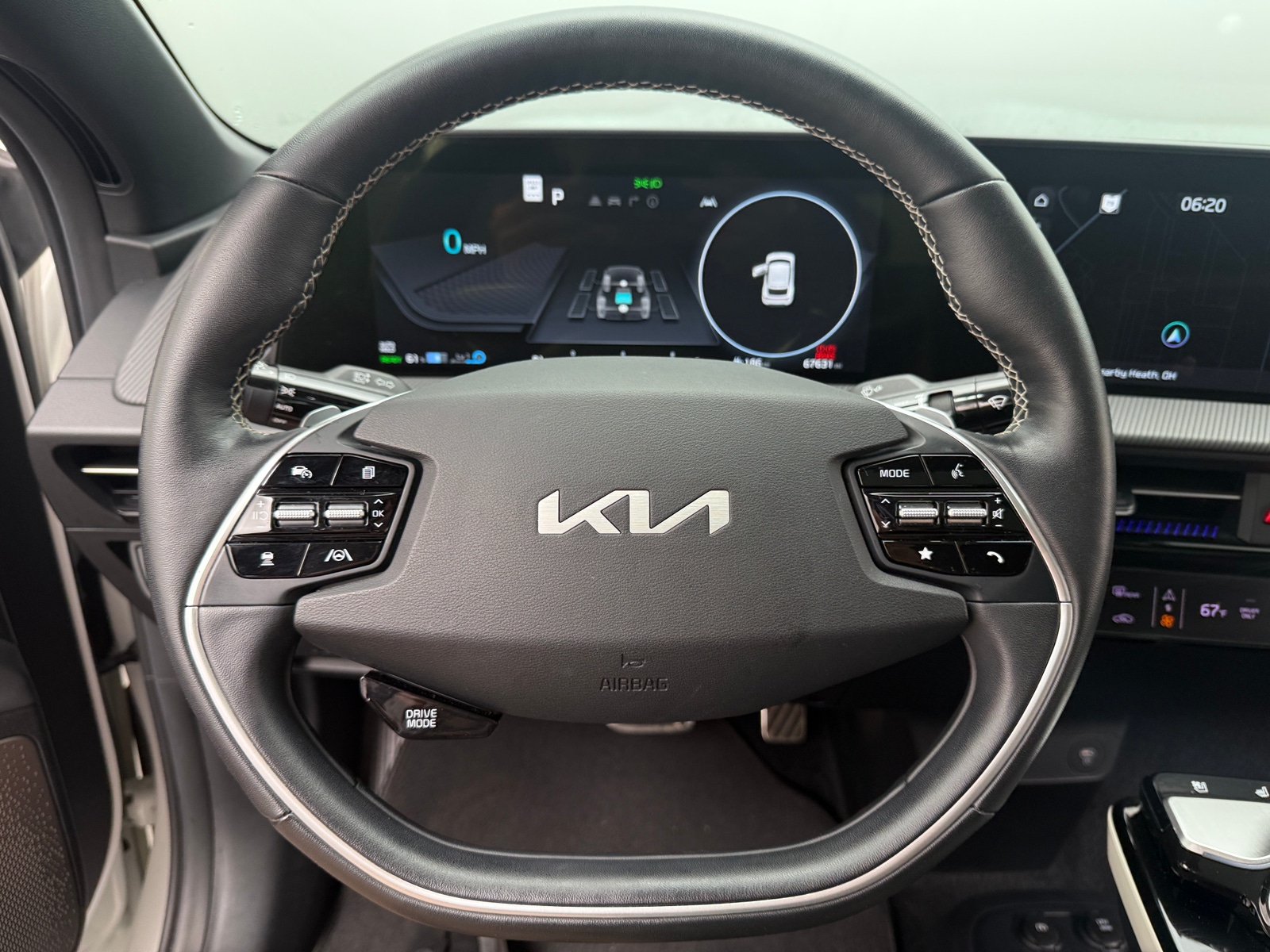 Thumbnail: 2022 Kia EV6 - 4
