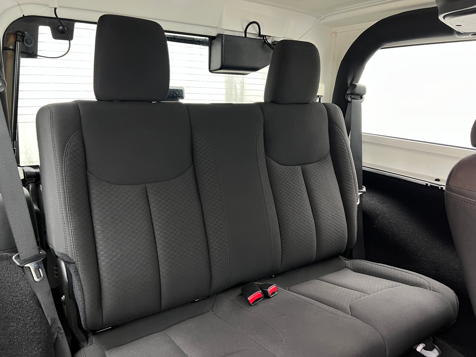 Thumbnail: 2015 Jeep Wrangler - 6