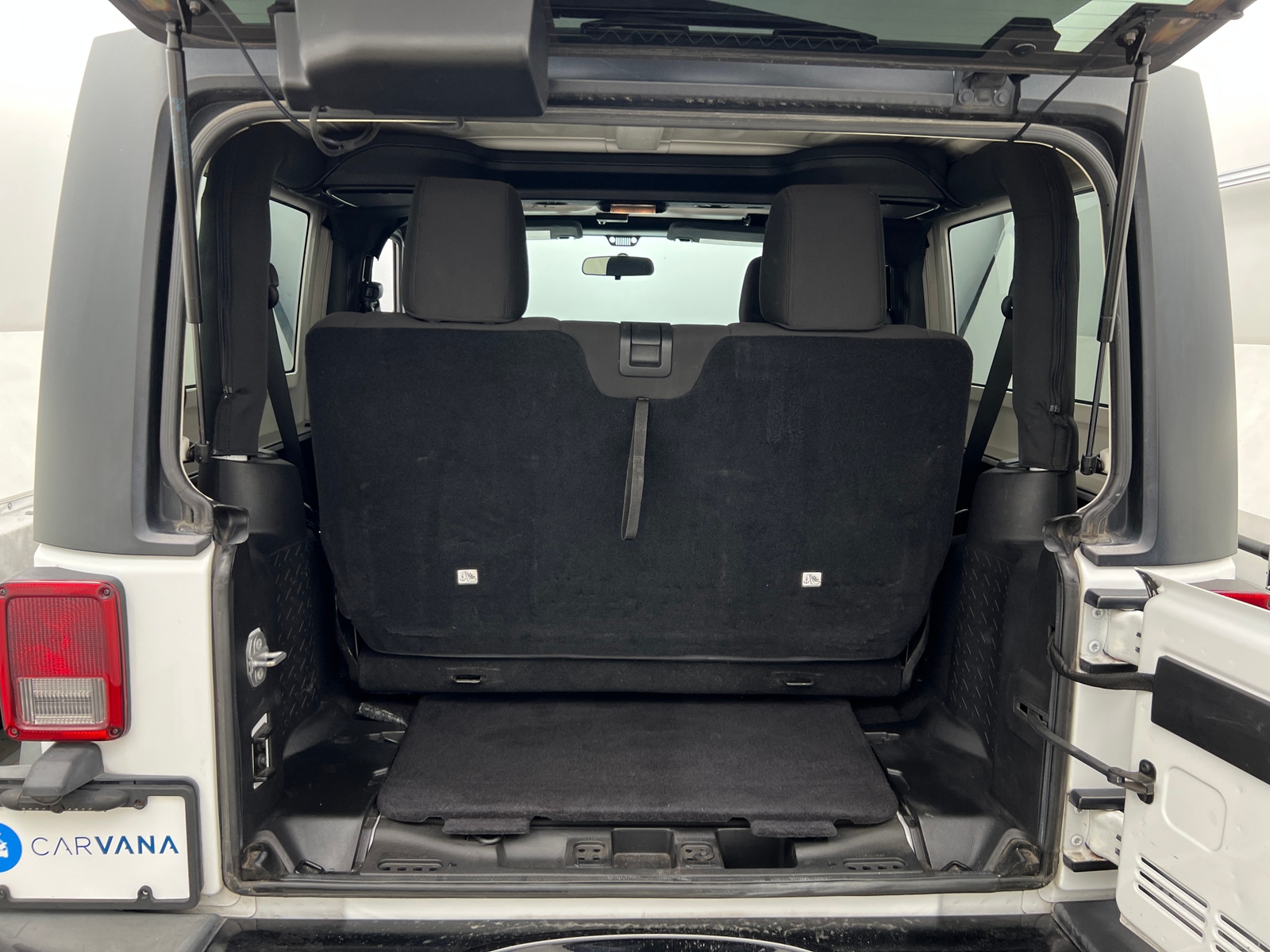 Thumbnail: 2015 Jeep Wrangler - 7