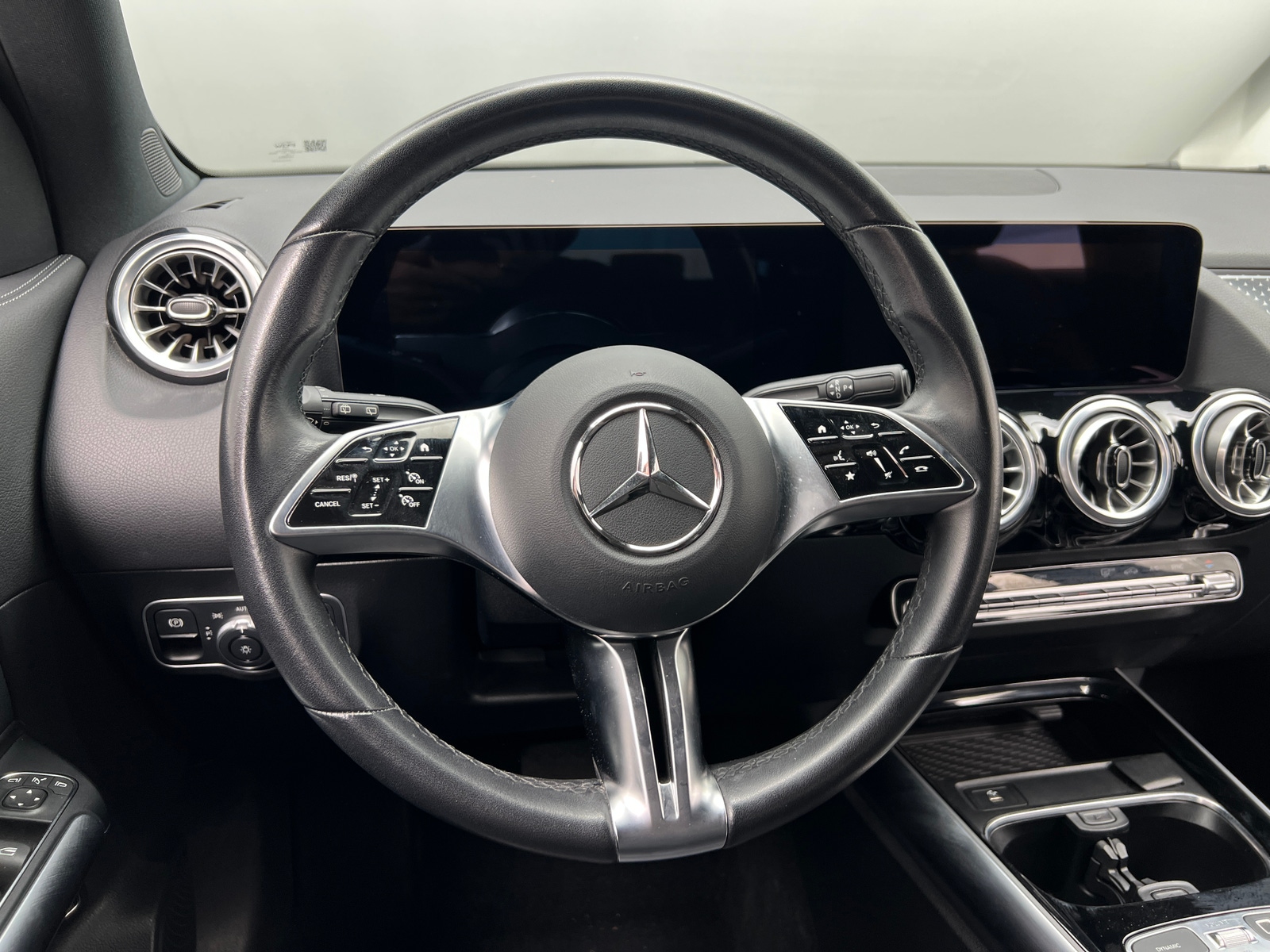 Thumbnail: 2025 Mercedes-Benz GLA - 4