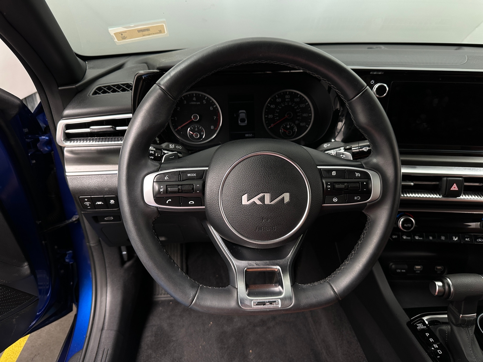 Thumbnail: 2023 Kia K5 - 4