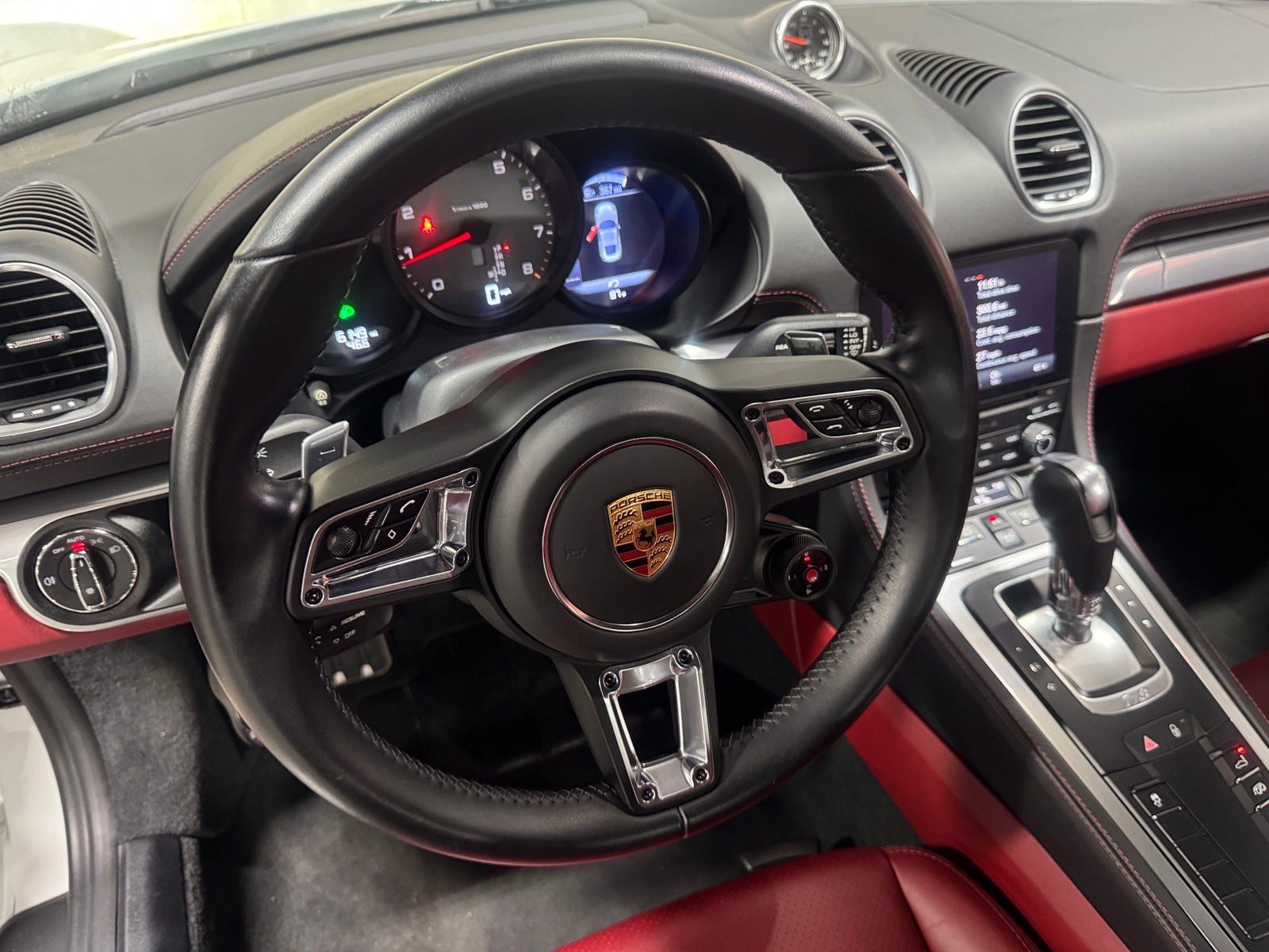 Thumbnail: 2018 Porsche 718 Cayman - 3