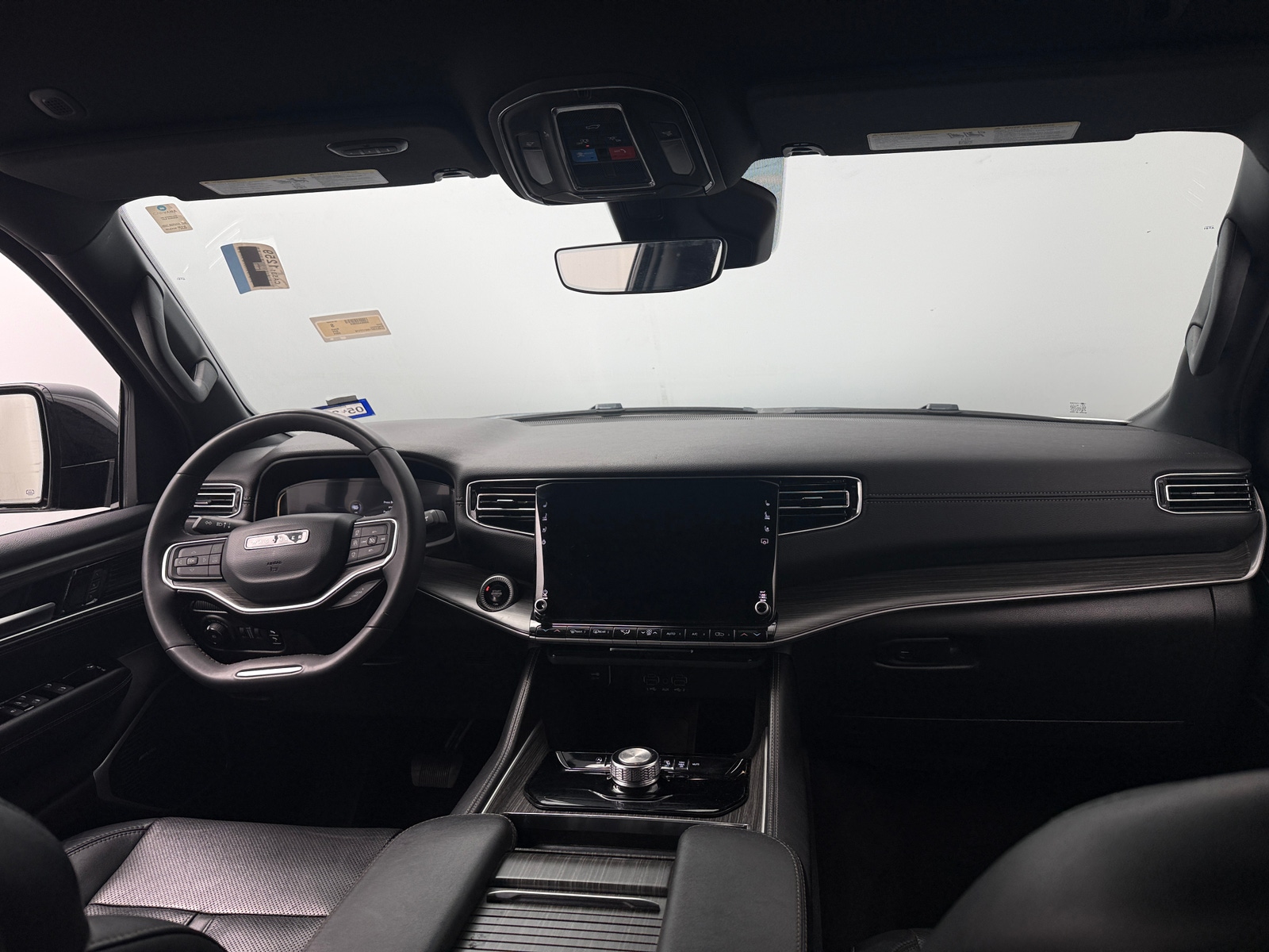 Thumbnail: 2024 Jeep Wagoneer - 2