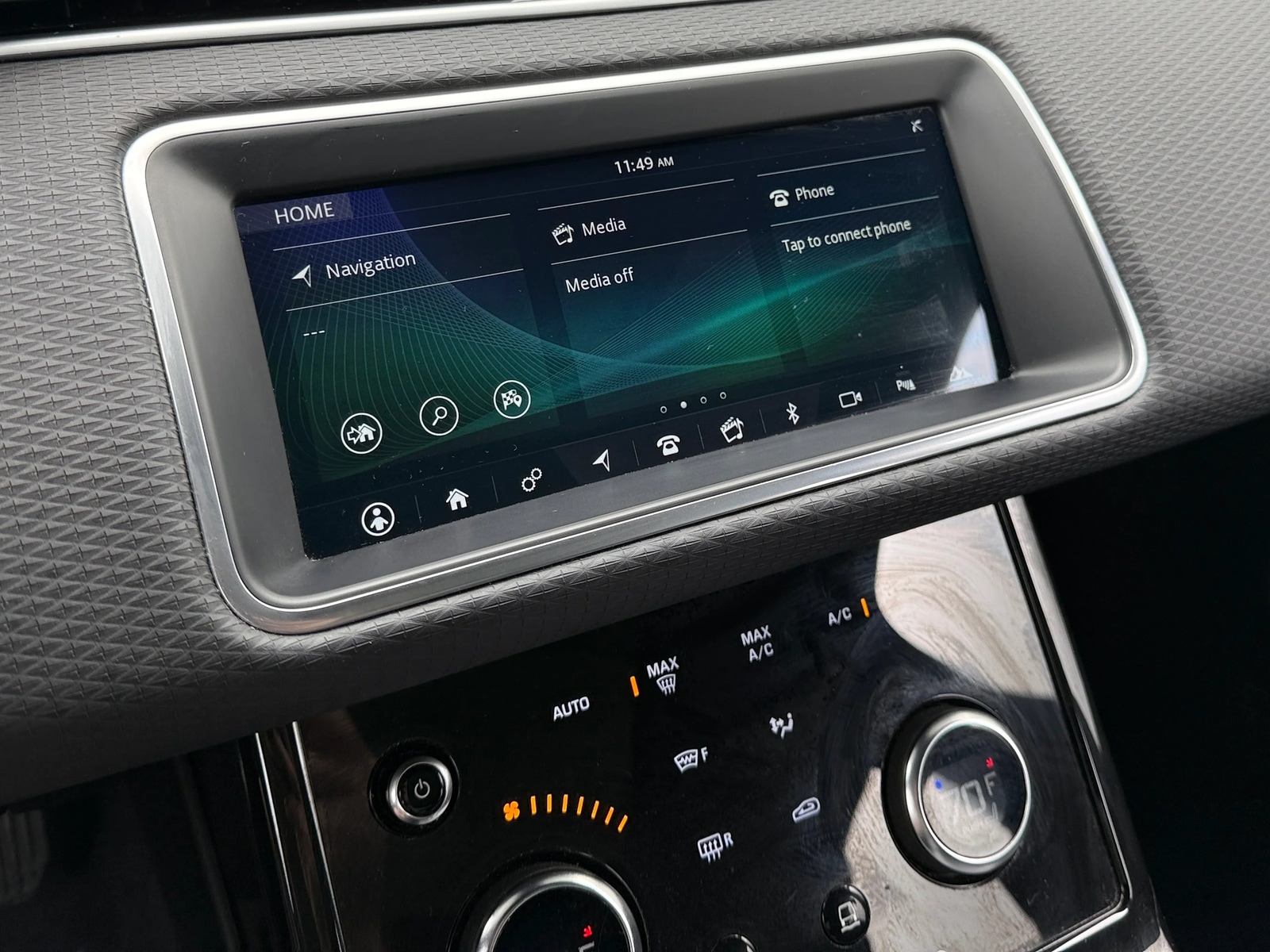 Thumbnail: 2020 Land Rover Range Rover Evoque - 3