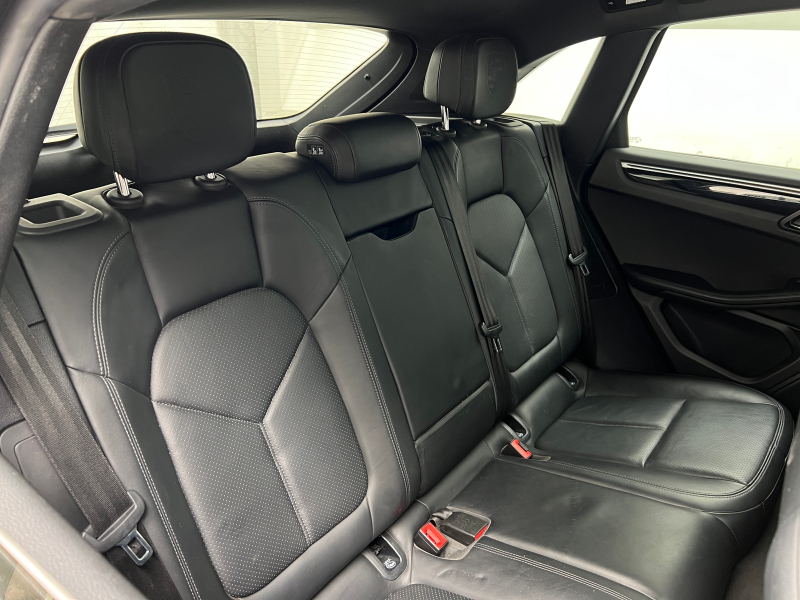 Thumbnail: 2021 Porsche Macan - 5