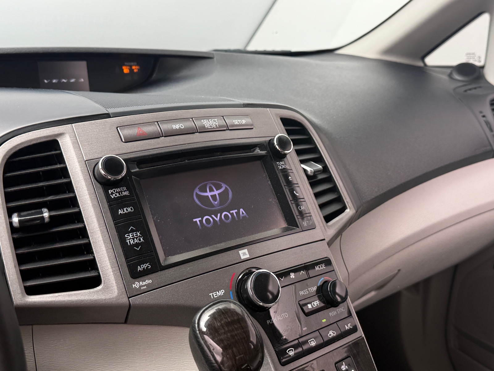 Thumbnail: 2014 Toyota Venza - 4
