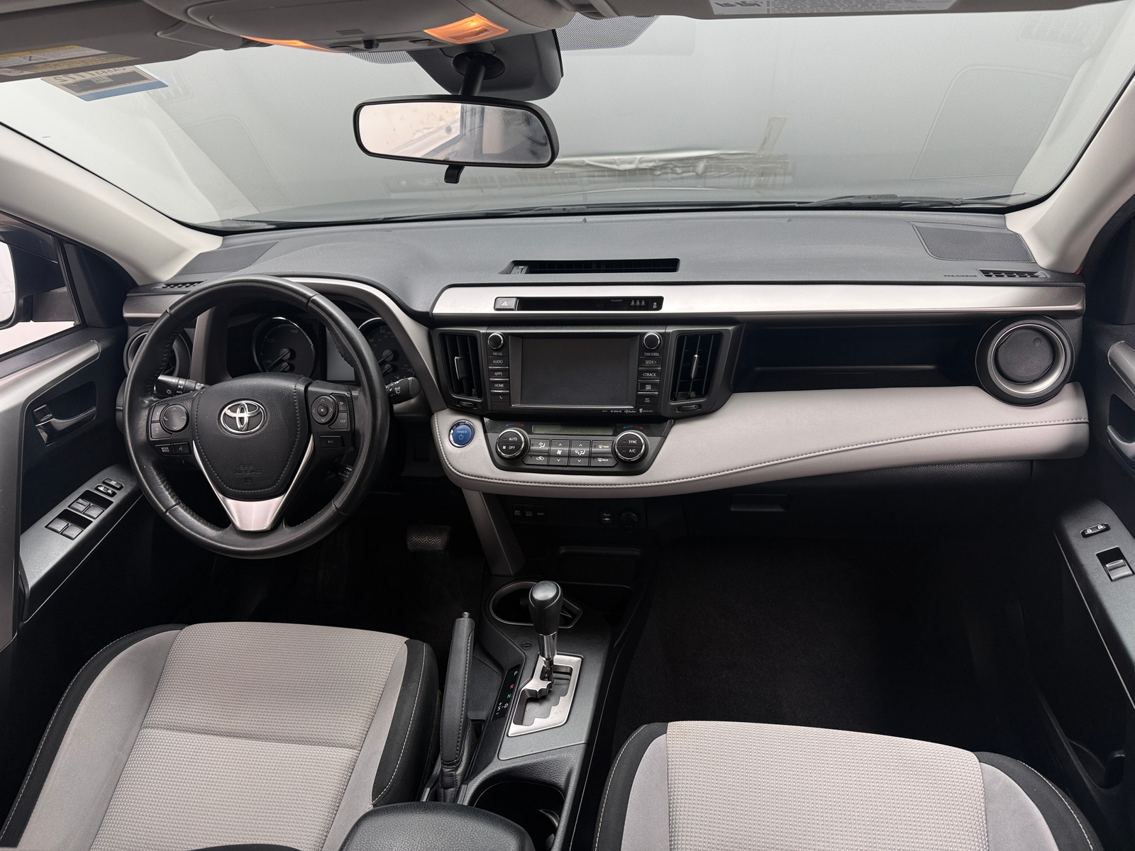 Thumbnail: 2017 Toyota RAV4 - 3