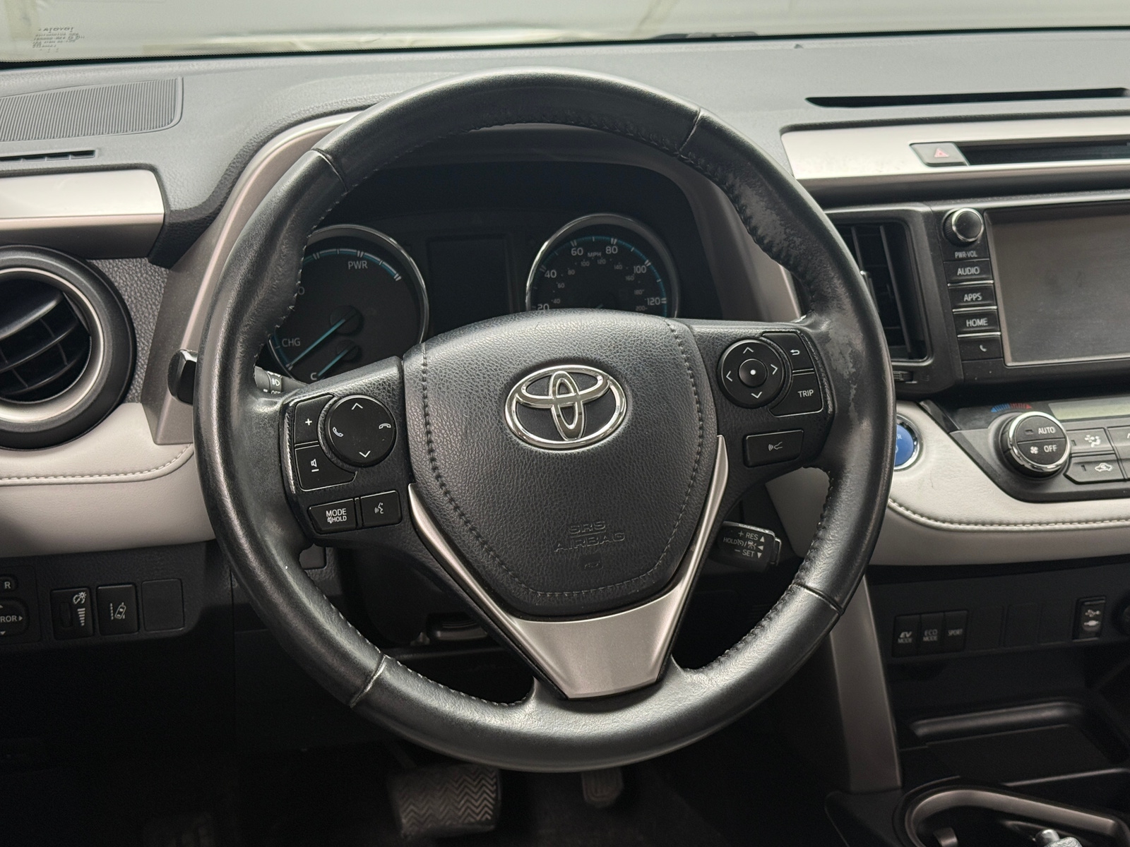 Thumbnail: 2017 Toyota RAV4 - 5