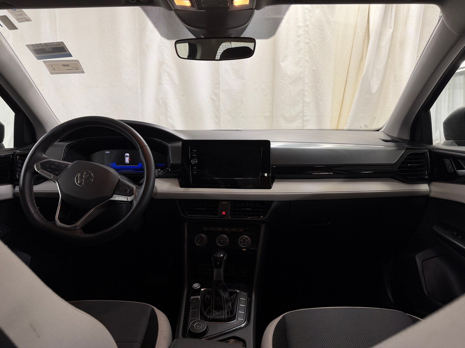 Thumbnail: 2025 Volkswagen Taos - 3