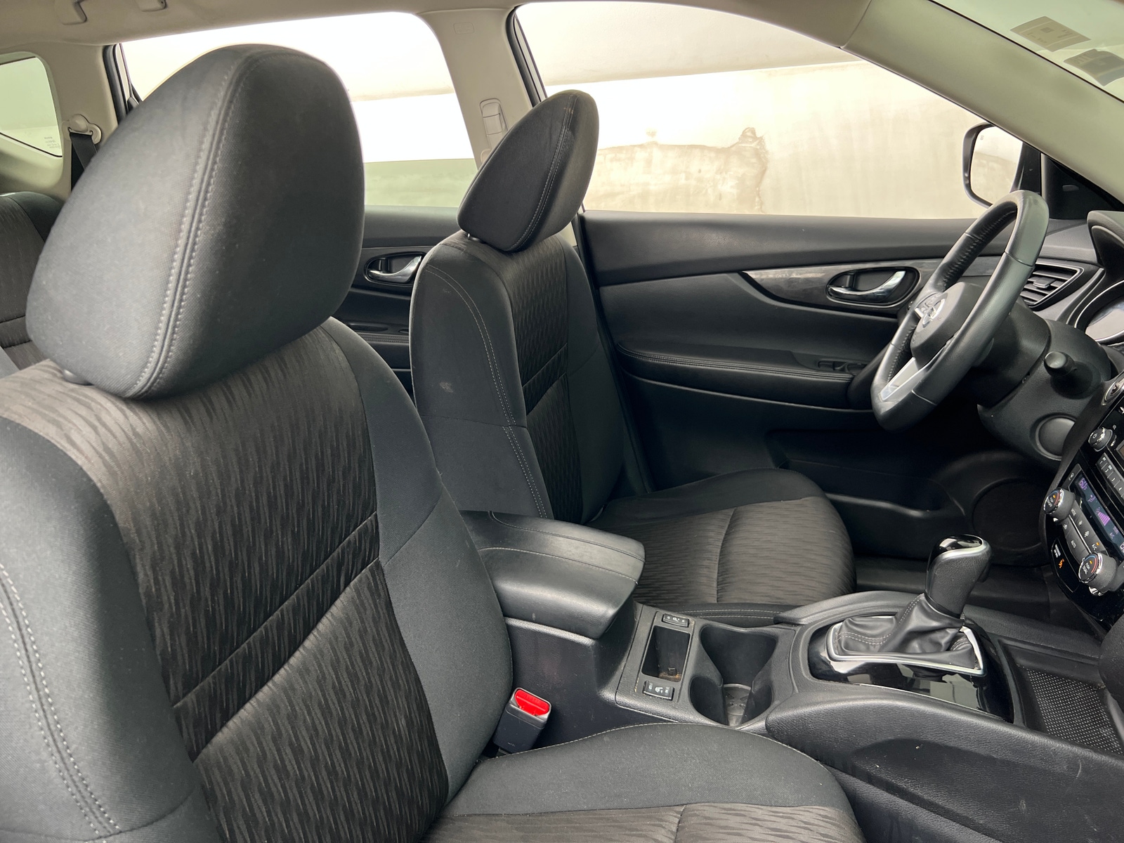 Thumbnail: 2017 Nissan Rogue - 2
