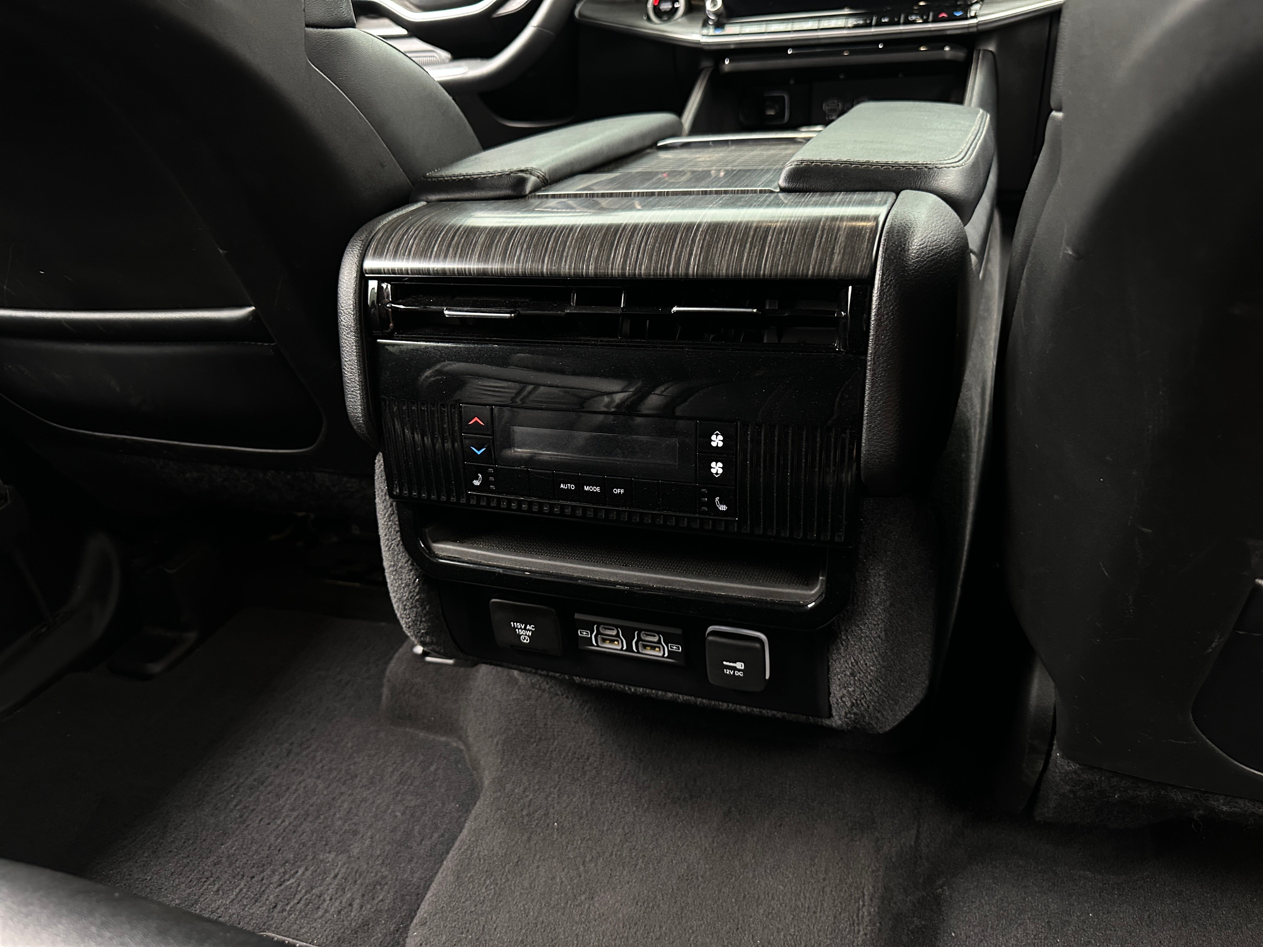 2024 Jeep Wagoneer L
