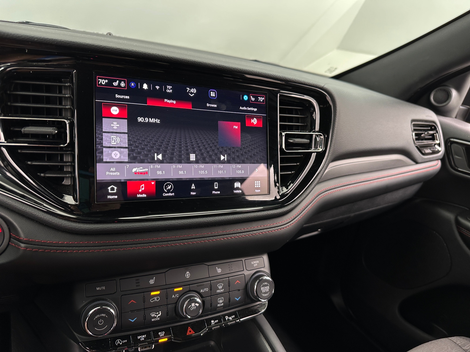 Thumbnail: 2025 Dodge Durango - 4