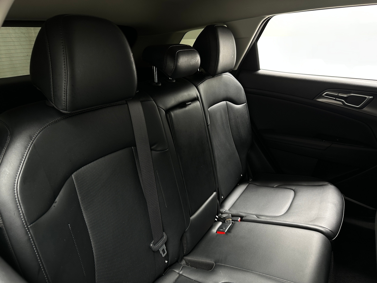 Thumbnail: 2025 Kia Sportage - 5