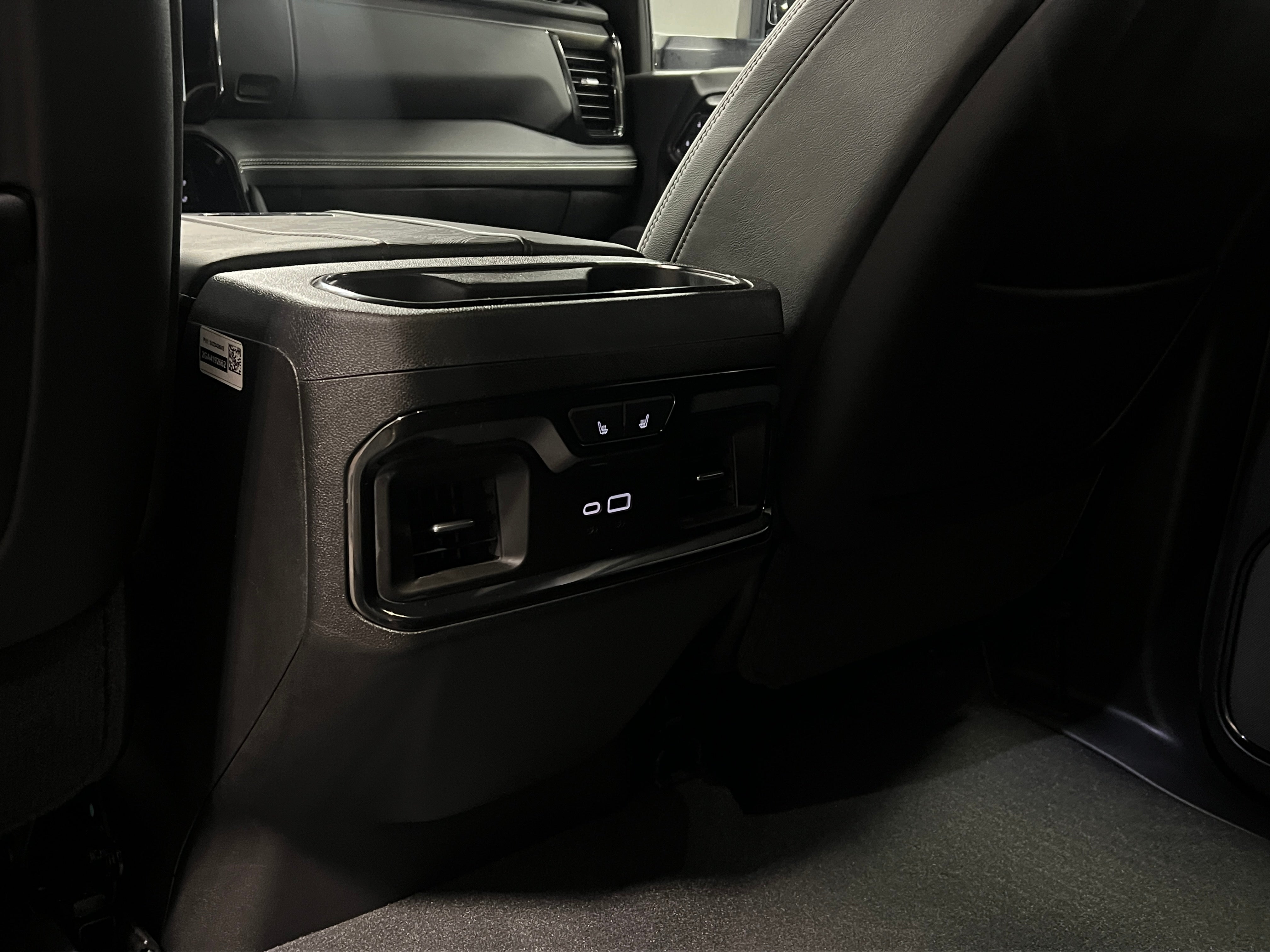 2024 GMC Sierra 2500HD AT4X - Photo 9