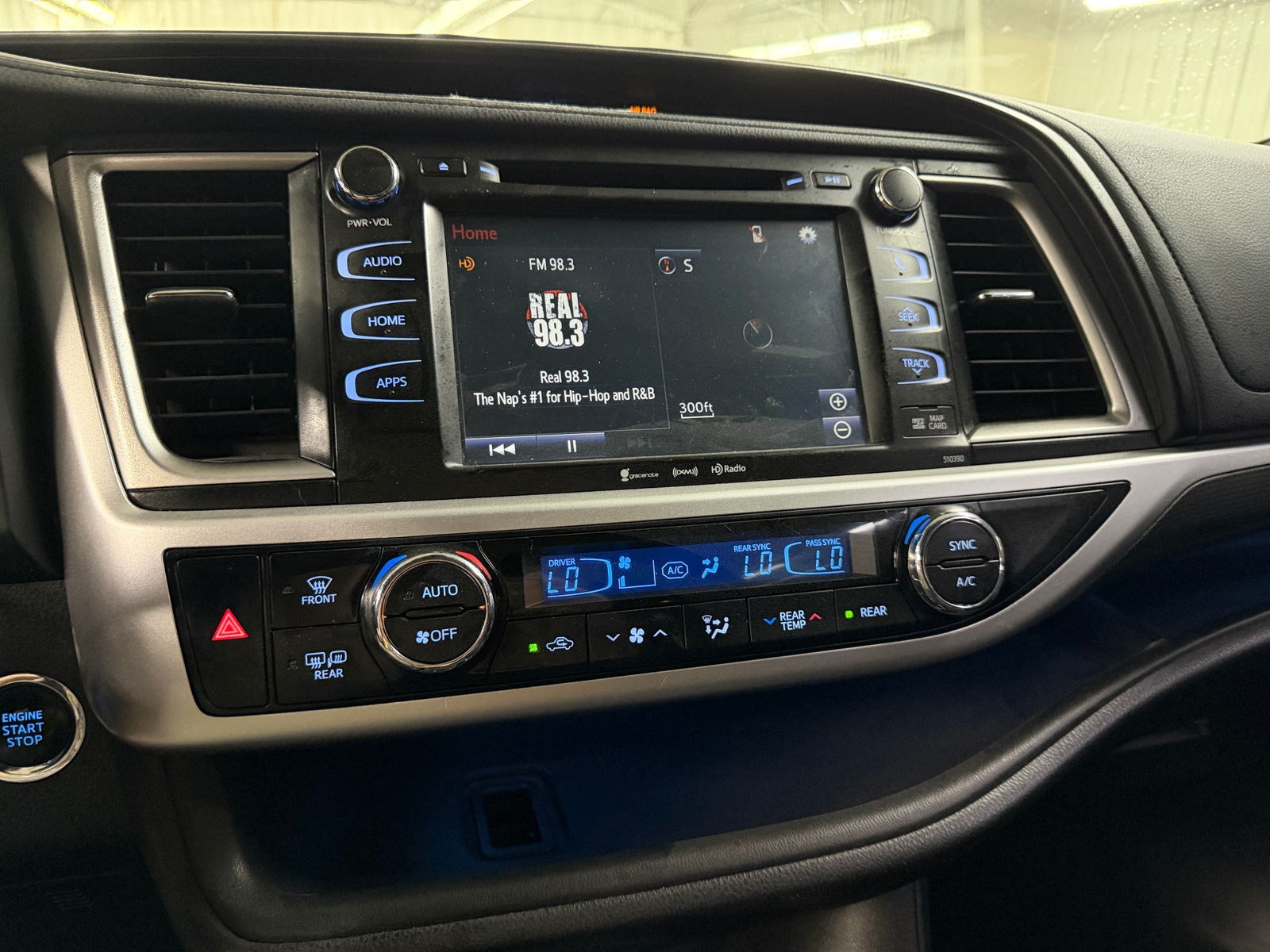 Thumbnail: 2019 Toyota Highlander - 3