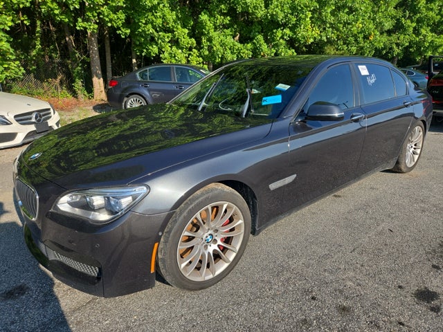 2015 BMW 750Li
