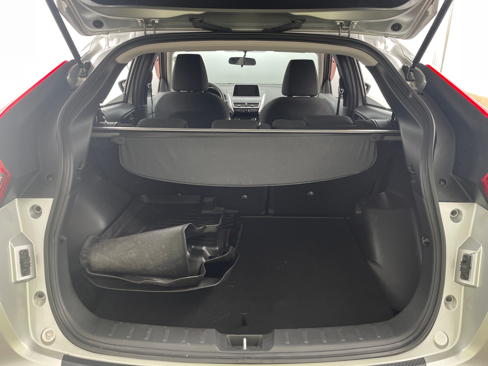 Thumbnail: 2019 Mitsubishi Eclipse Cross - 7