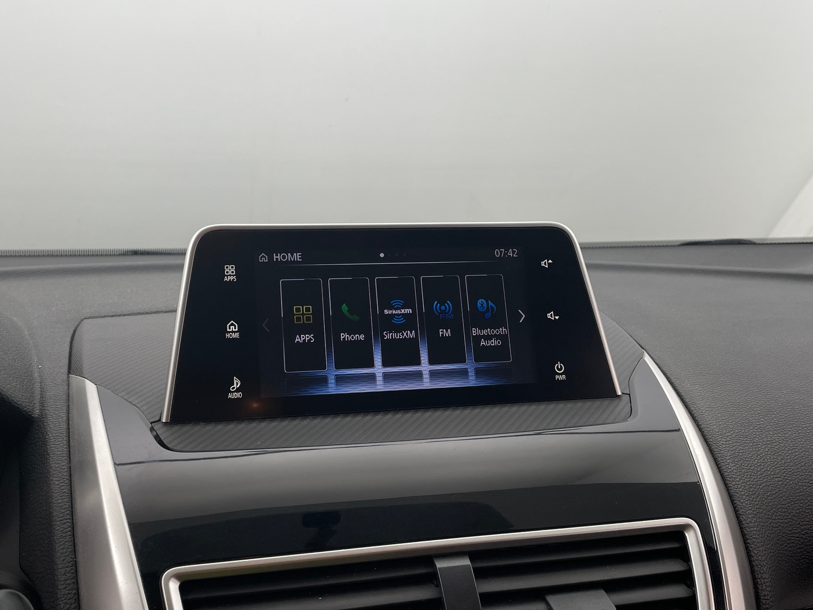 Thumbnail: 2019 Mitsubishi Eclipse Cross - 4