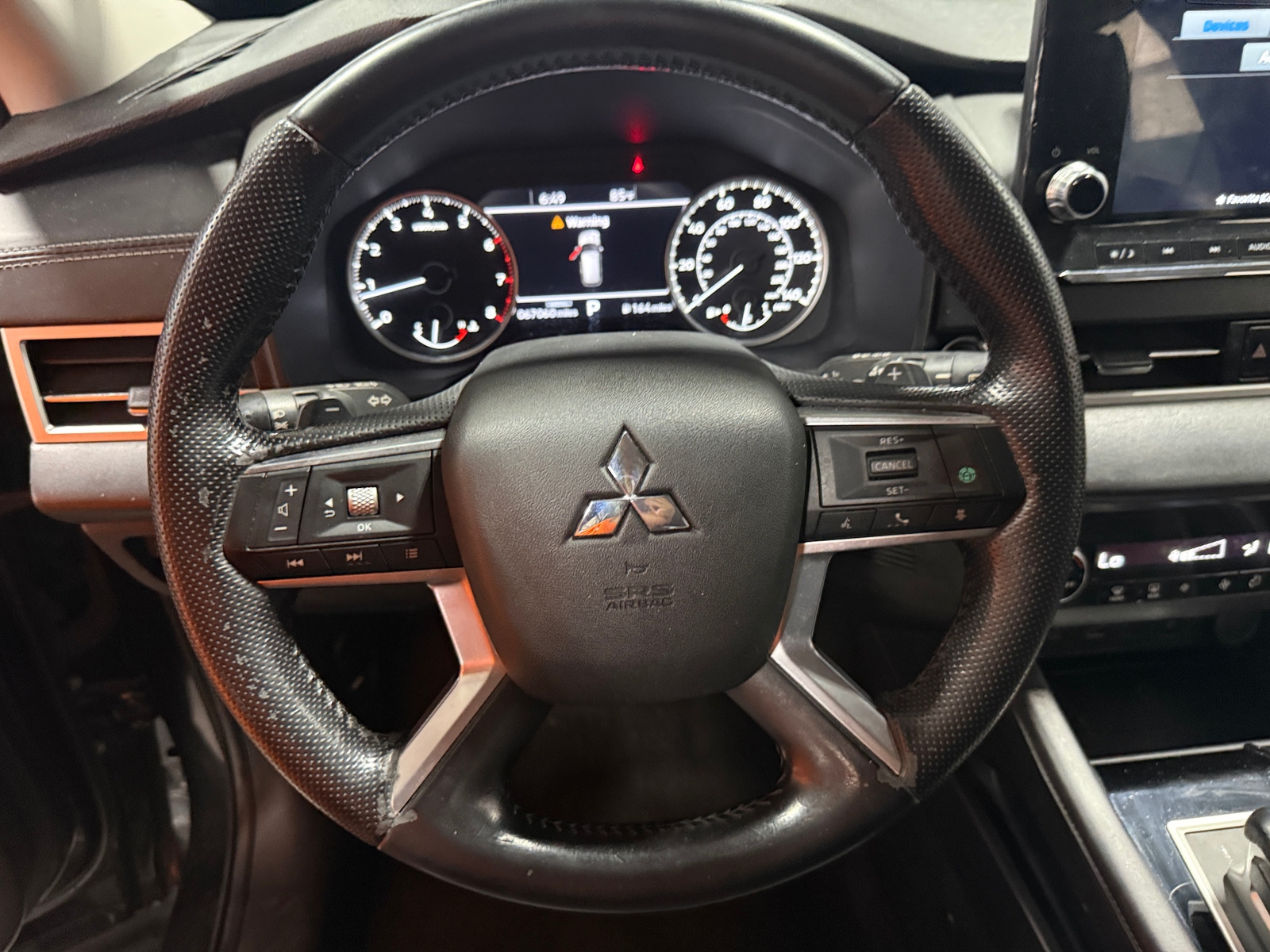 Thumbnail: 2022 Mitsubishi Outlander - 4