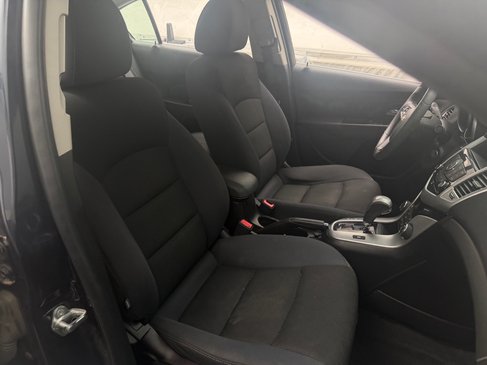 Thumbnail: 2016 Chevrolet Cruze - 2