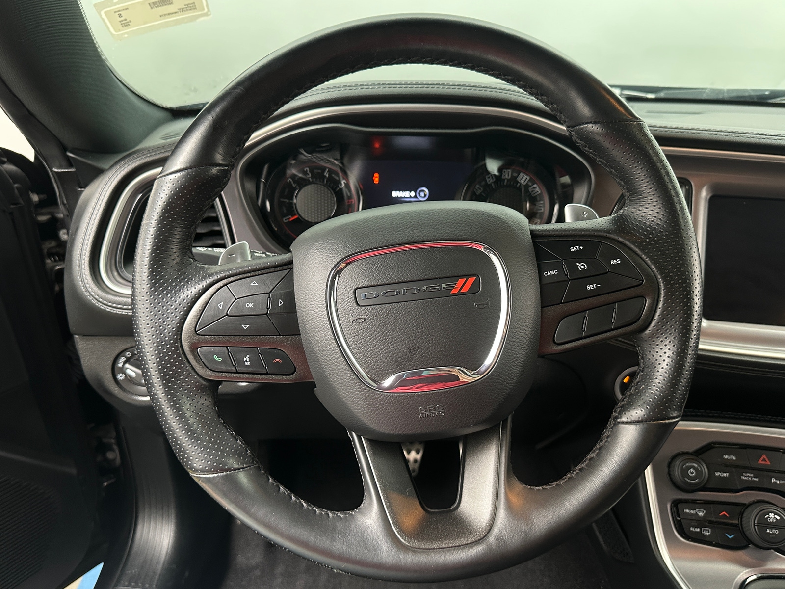 Thumbnail: 2022 Dodge Challenger - 3
