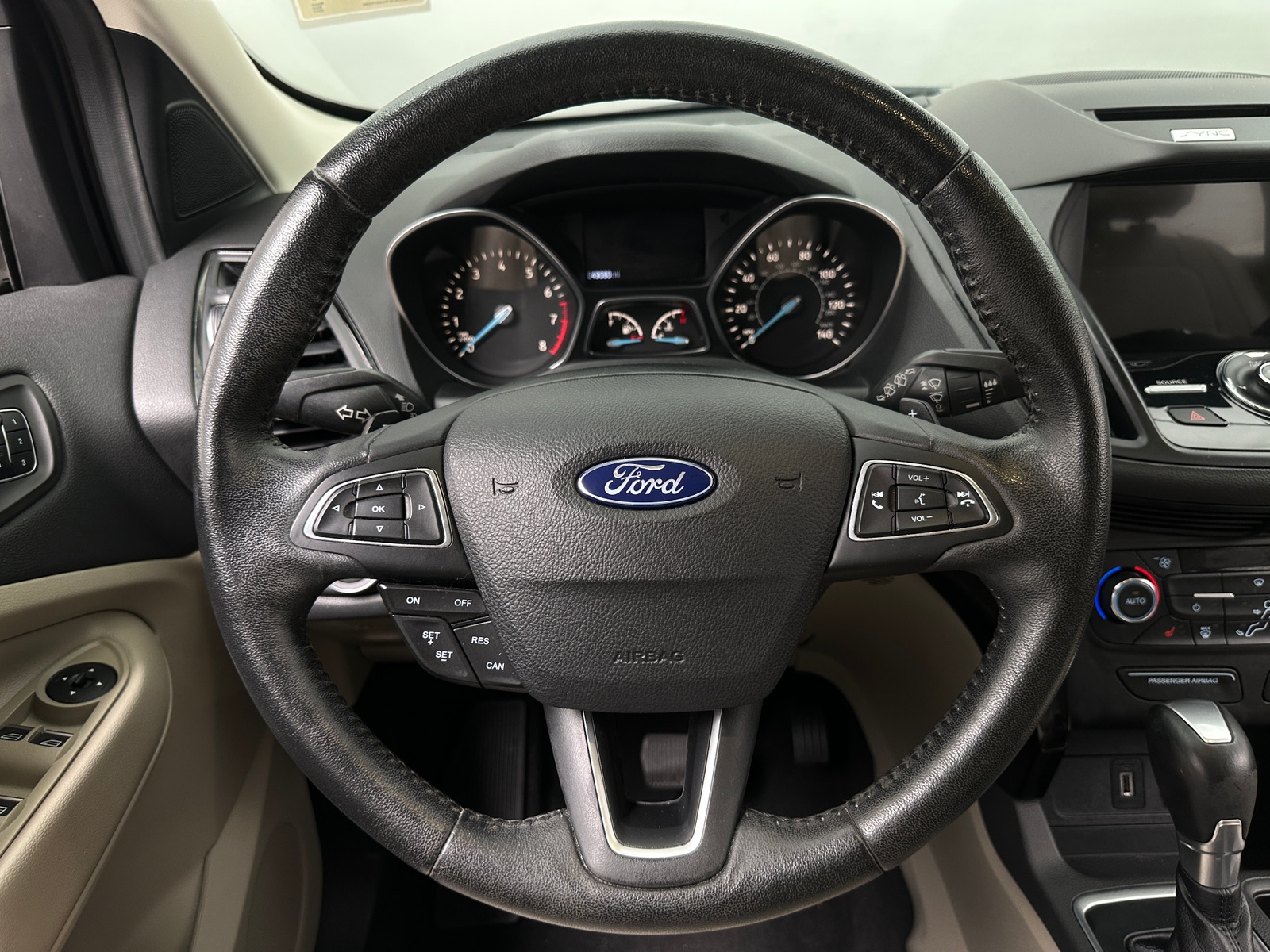 Thumbnail: 2017 Ford Escape - 4
