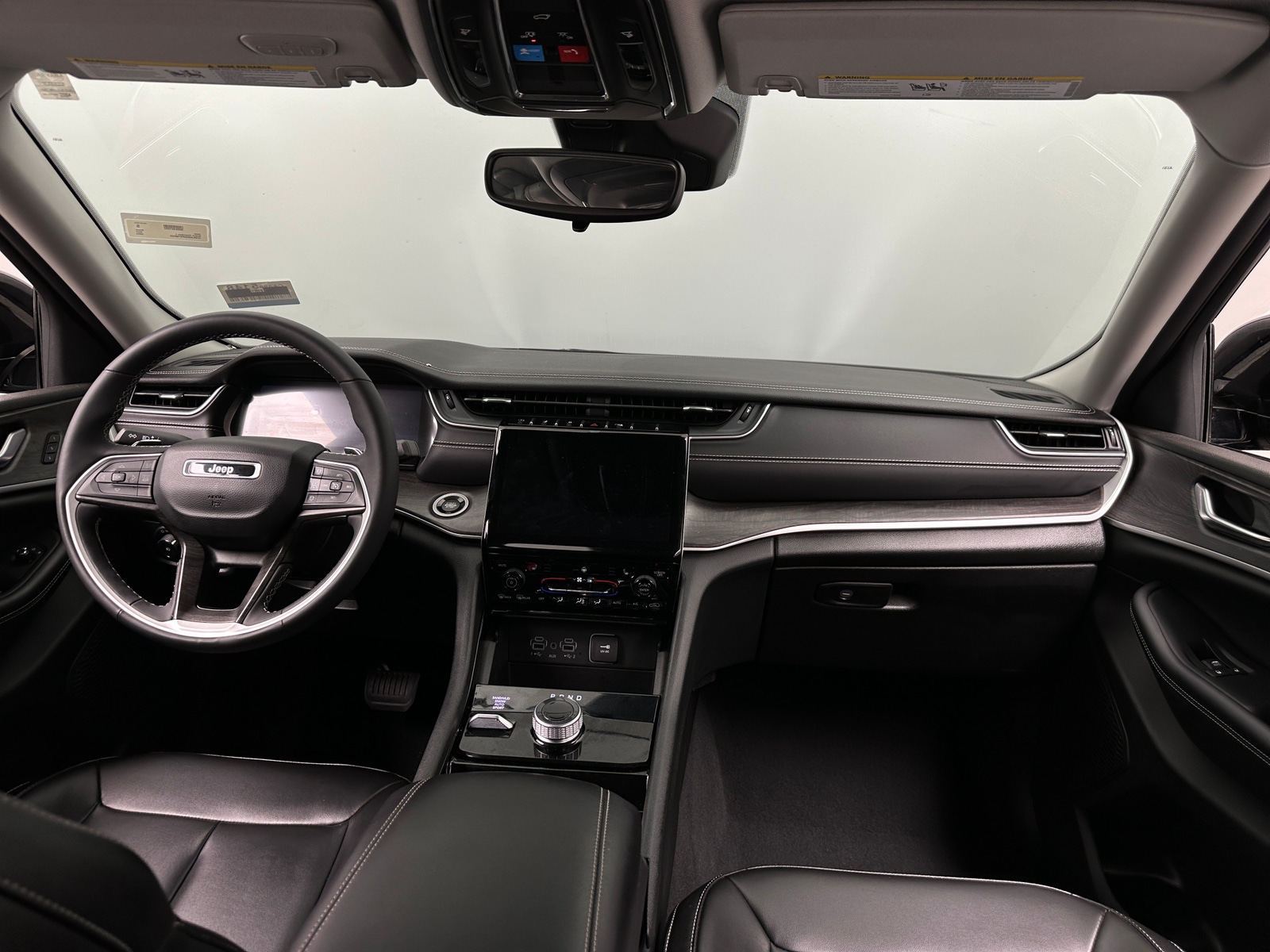 Thumbnail: 2023 Jeep Grand Cherokee L - 2