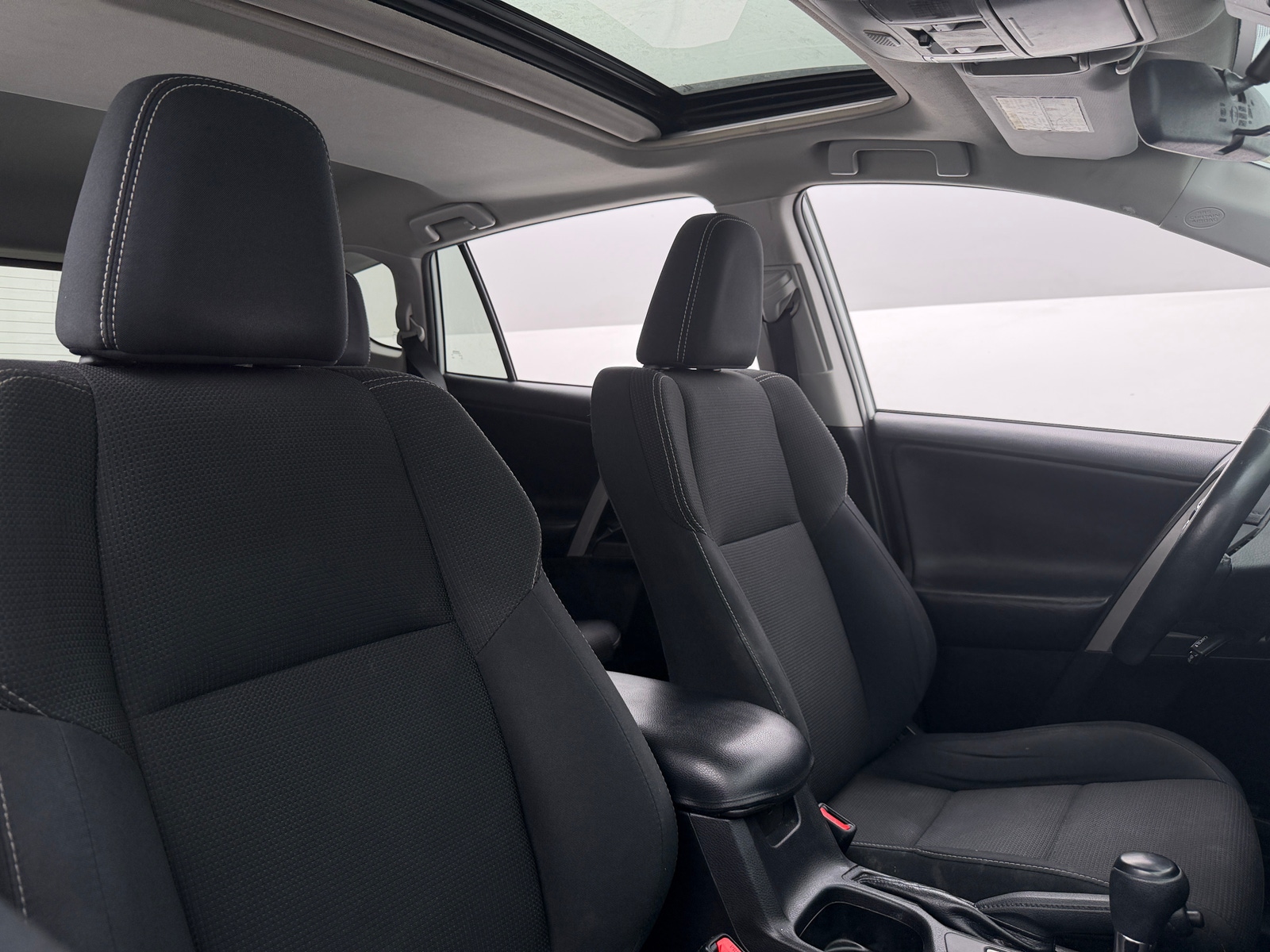 Thumbnail: 2018 Toyota RAV4 - 2
