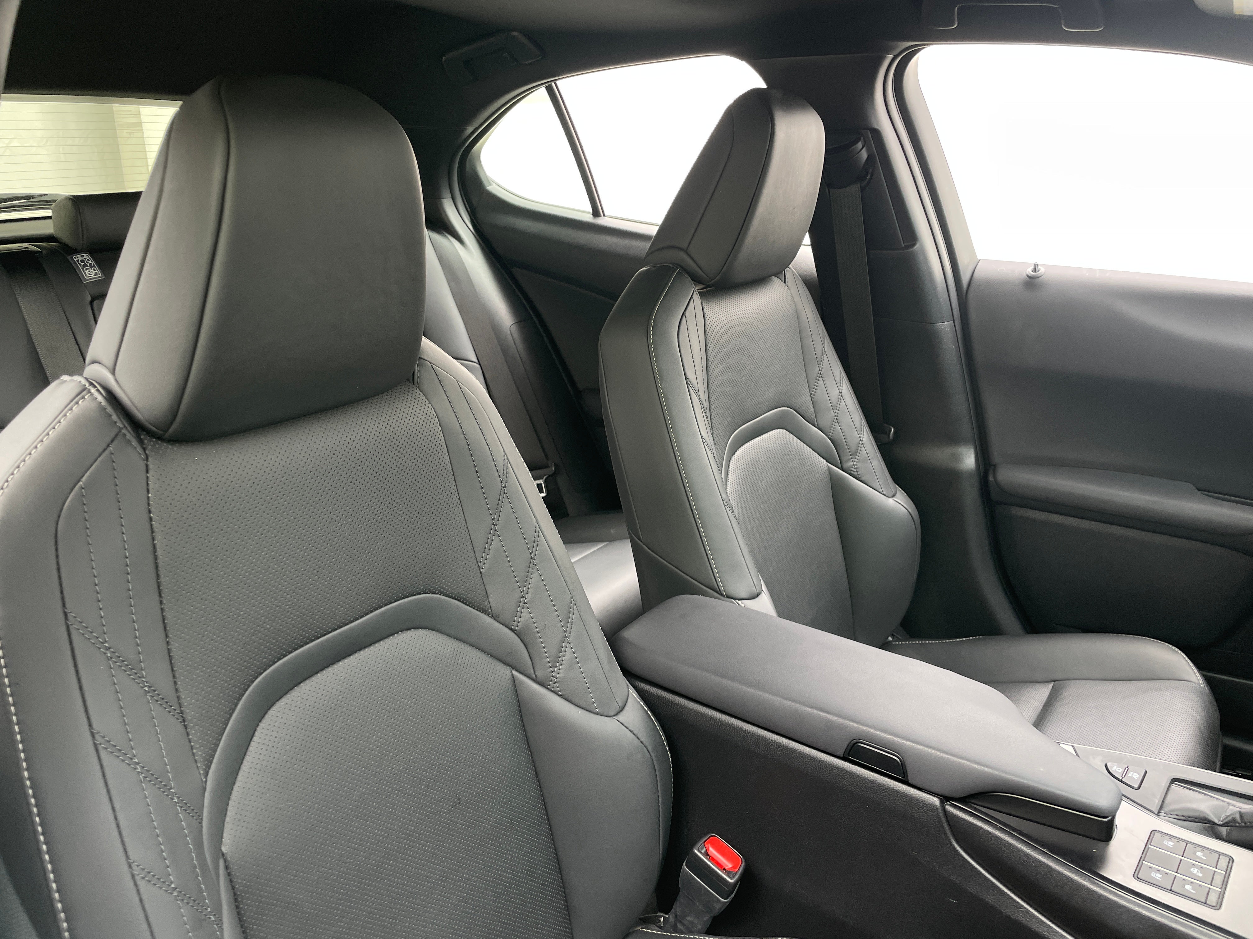2023 Lexus UX Hybrid