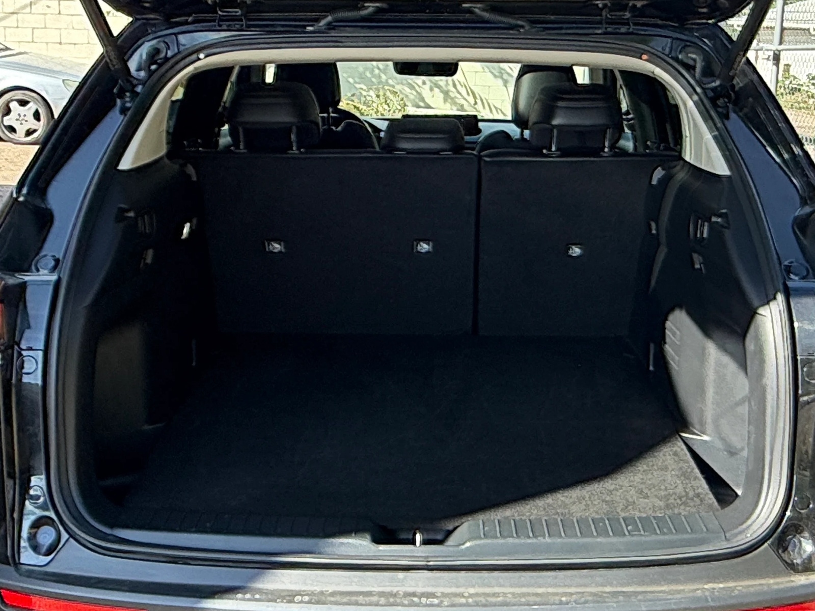 Thumbnail: 2026 Mazda CX-50 - 6
