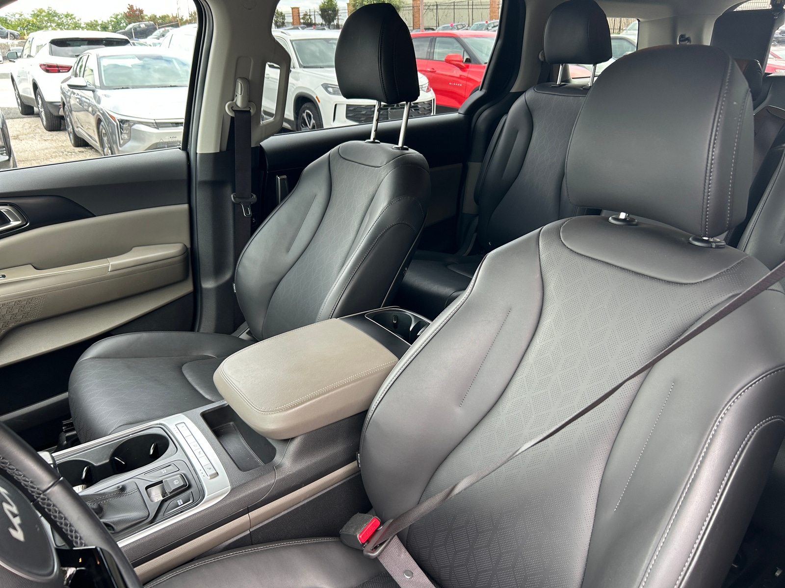 Thumbnail: 2026 Kia Carnival - 2