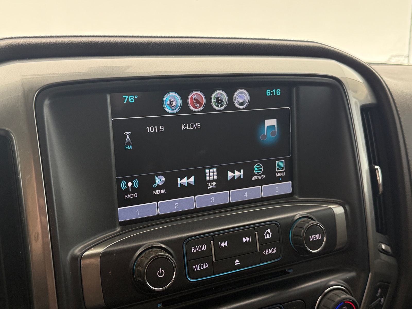 Thumbnail: 2017 Chevrolet Silverado 2500 - 3