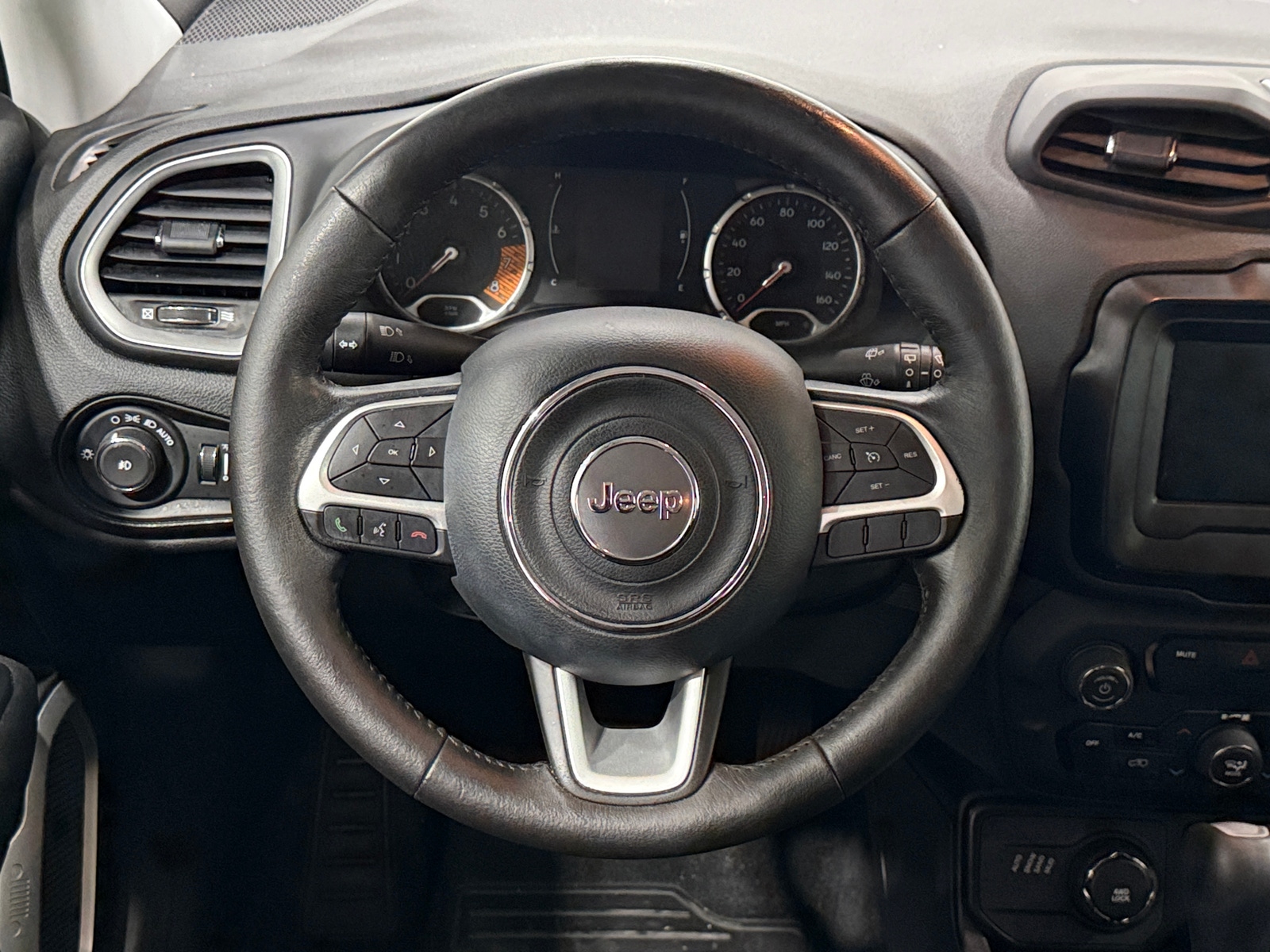 Thumbnail: 2019 Jeep Renegade - 5