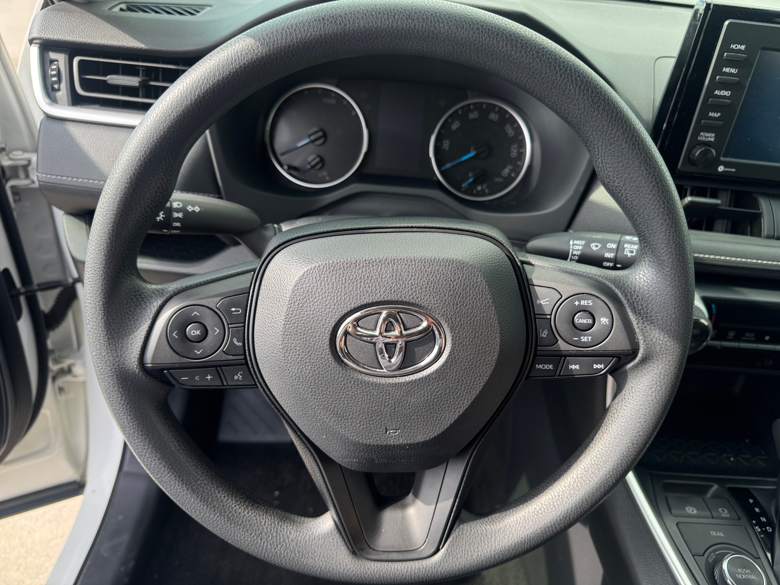 Thumbnail: 2022 Toyota RAV4 - 5