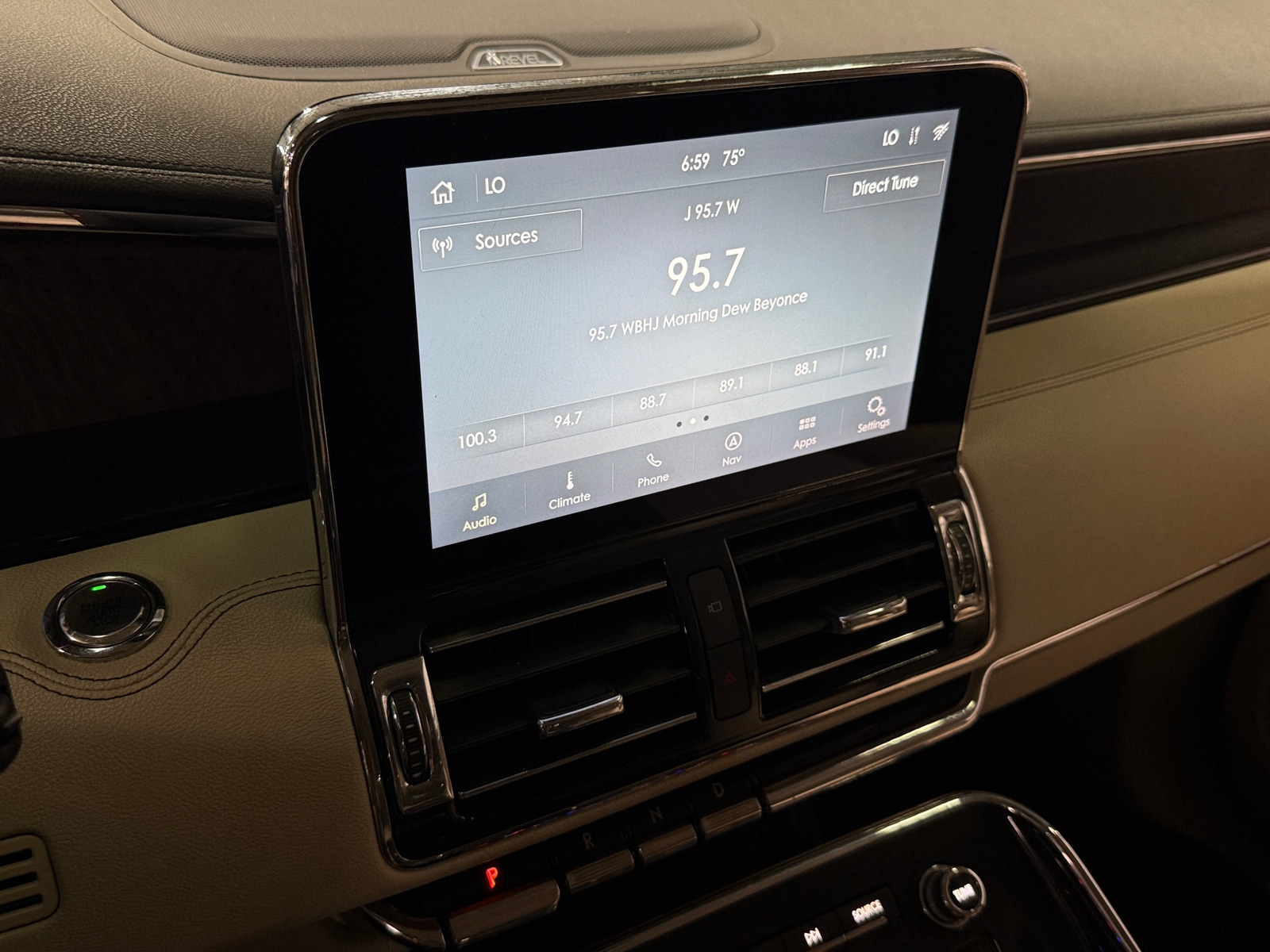 Thumbnail: 2020 Lincoln Navigator - 3