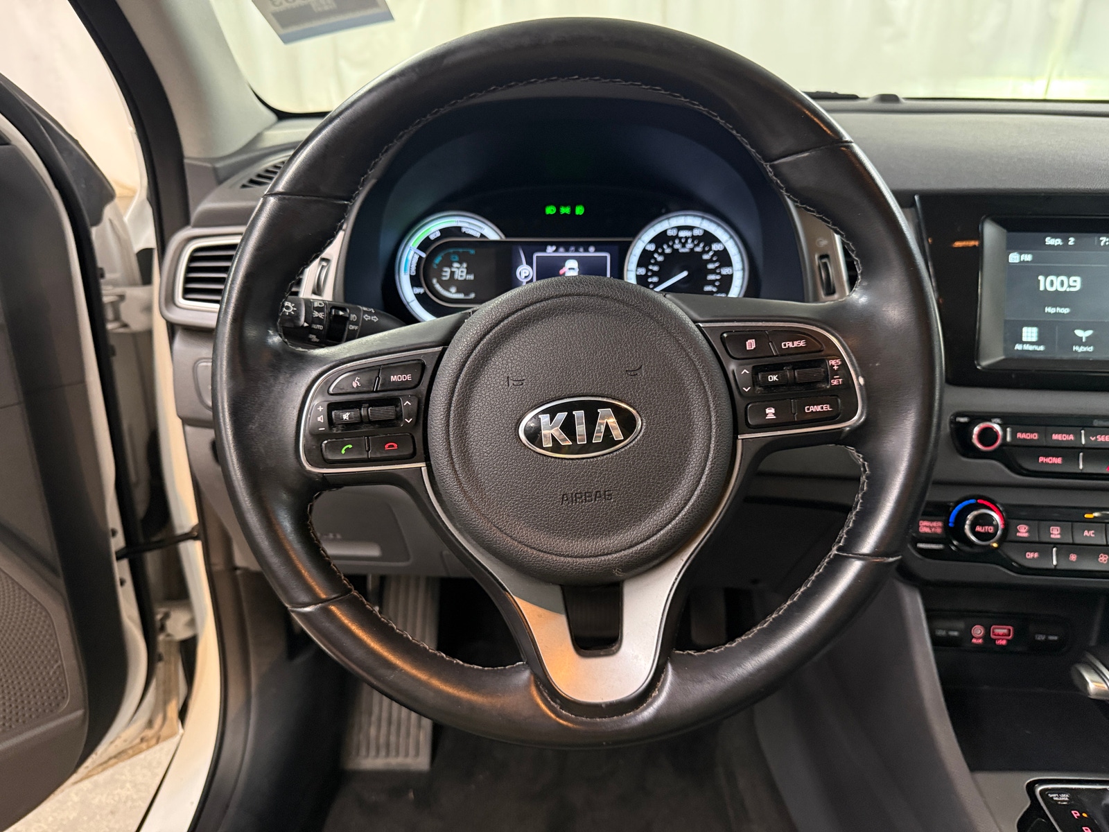 Thumbnail: 2019 Kia Niro - 5