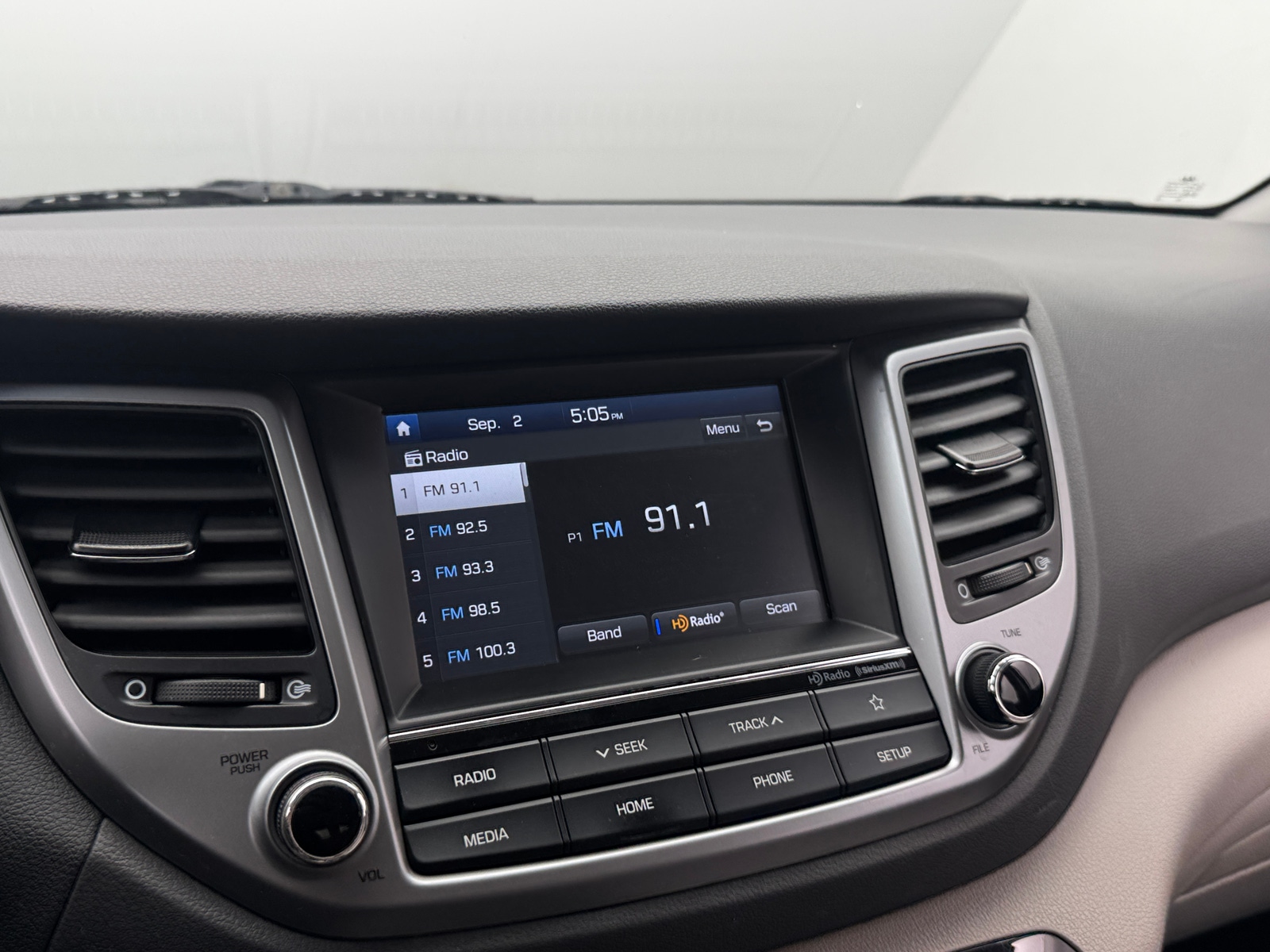 Thumbnail: 2018 Hyundai Tucson - 4
