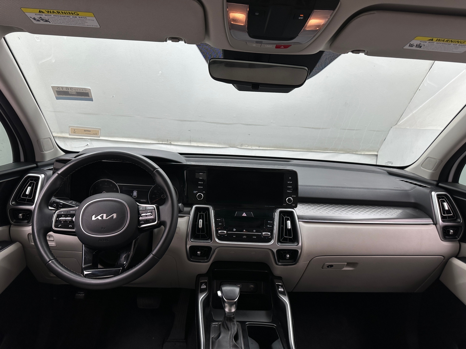 Thumbnail: 2022 Kia Sorento - 2