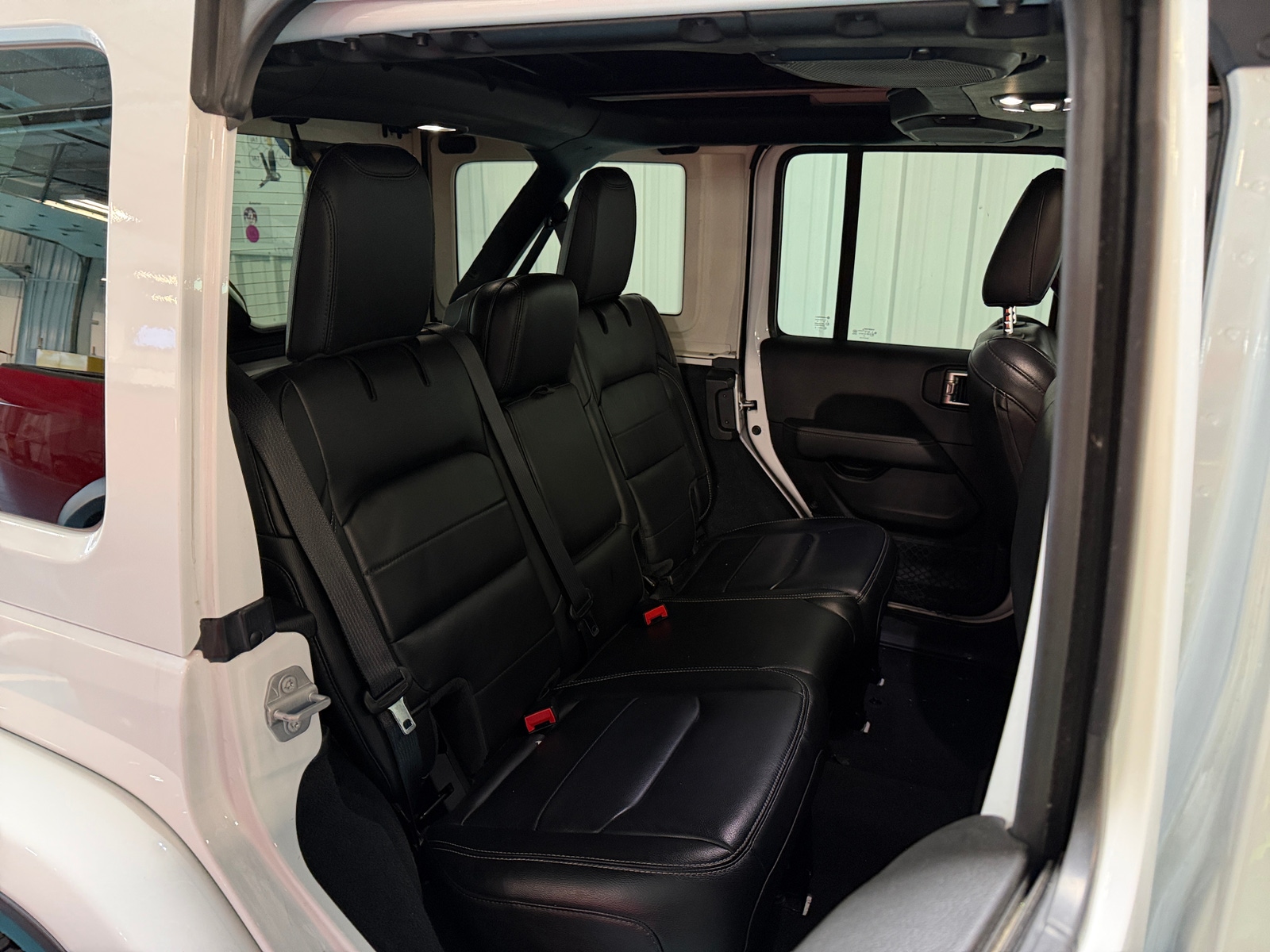 Thumbnail: 2022 Jeep Wrangler - 5