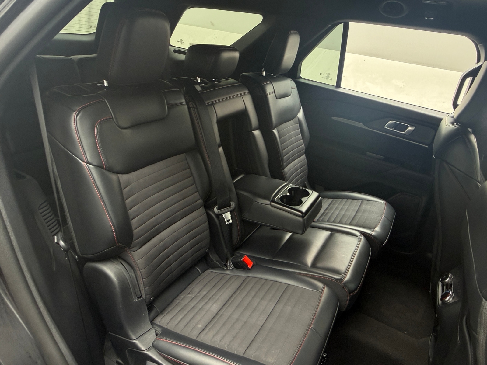 Thumbnail: 2025 Ford Explorer - 5